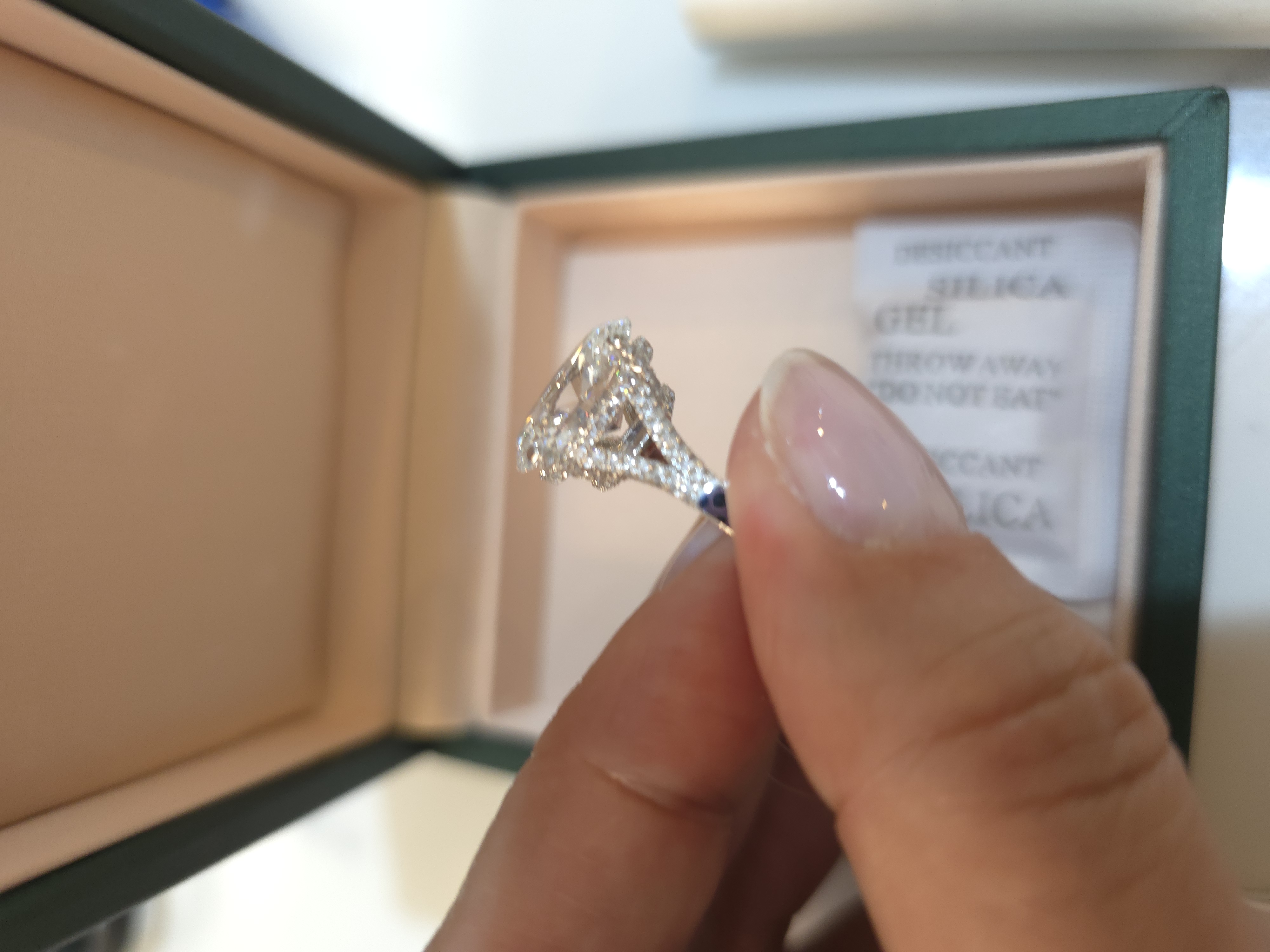 pt950 培育鑽石戒指D5.05 d0.66 E/VVS2 G5.3 S15