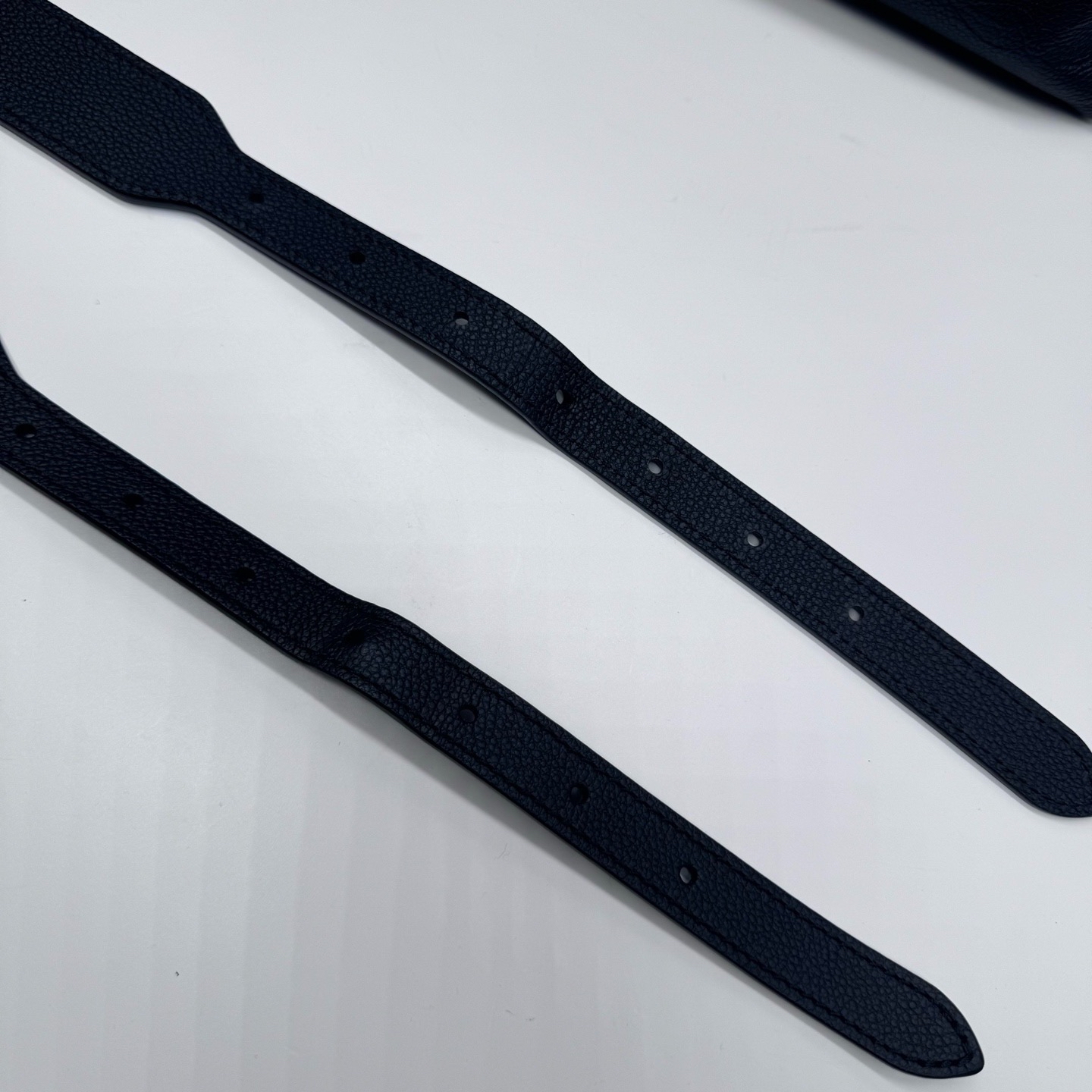 Pre-Owned LV Carryall / Product Code: 26040717