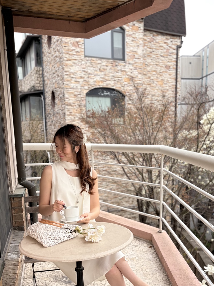 The Flowy Scarf-Detail Dress (Ivory)