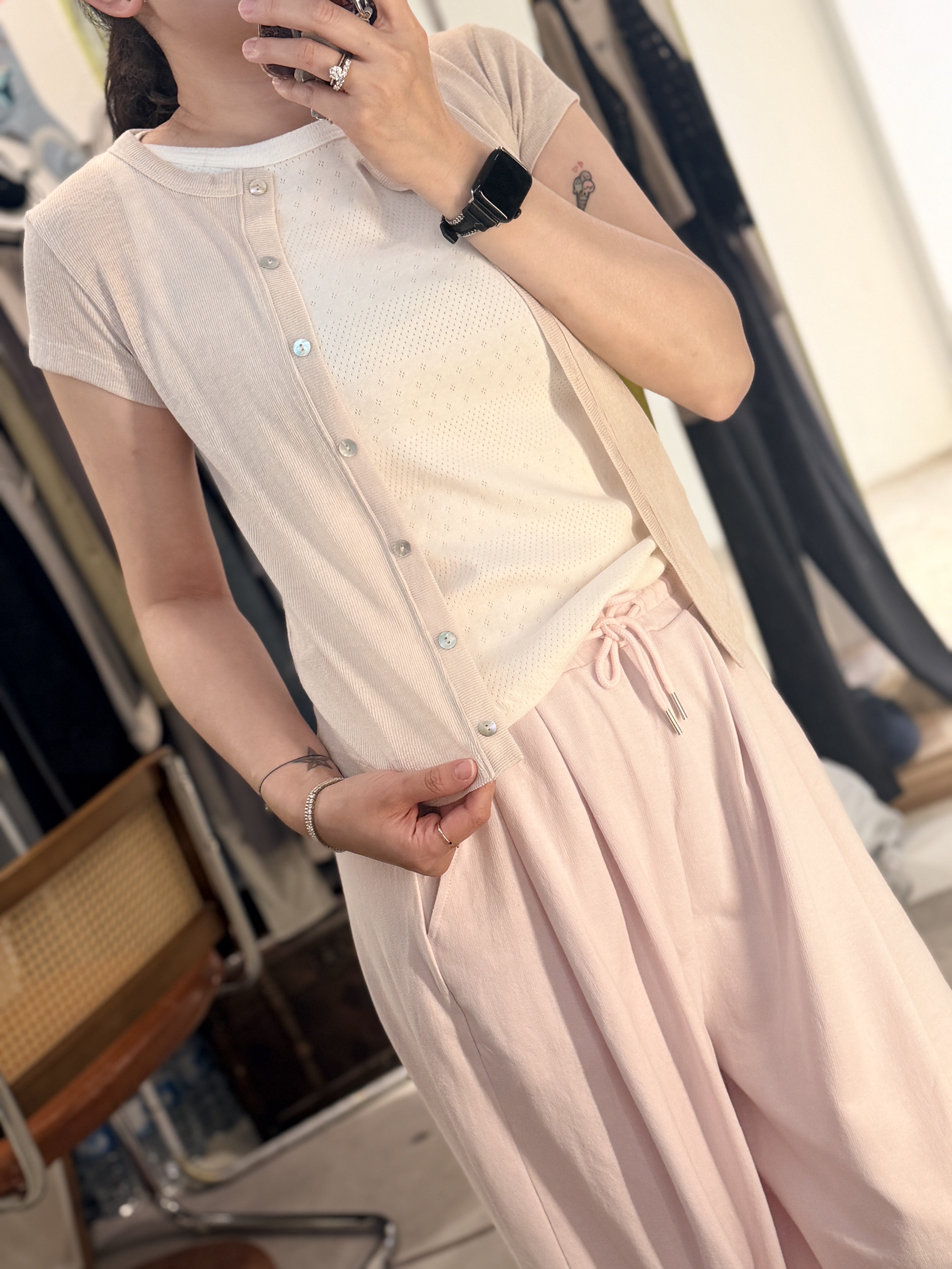 Light and skinny outer