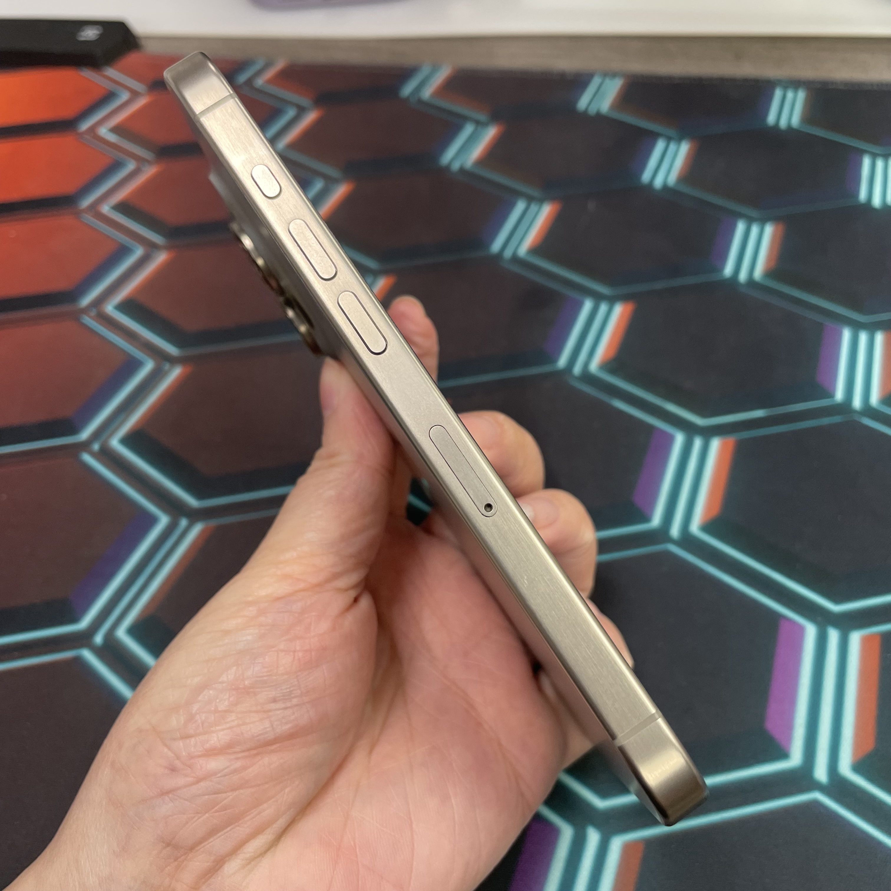 *8293 15 pro 完美機 256GB 電91 原色 gray
