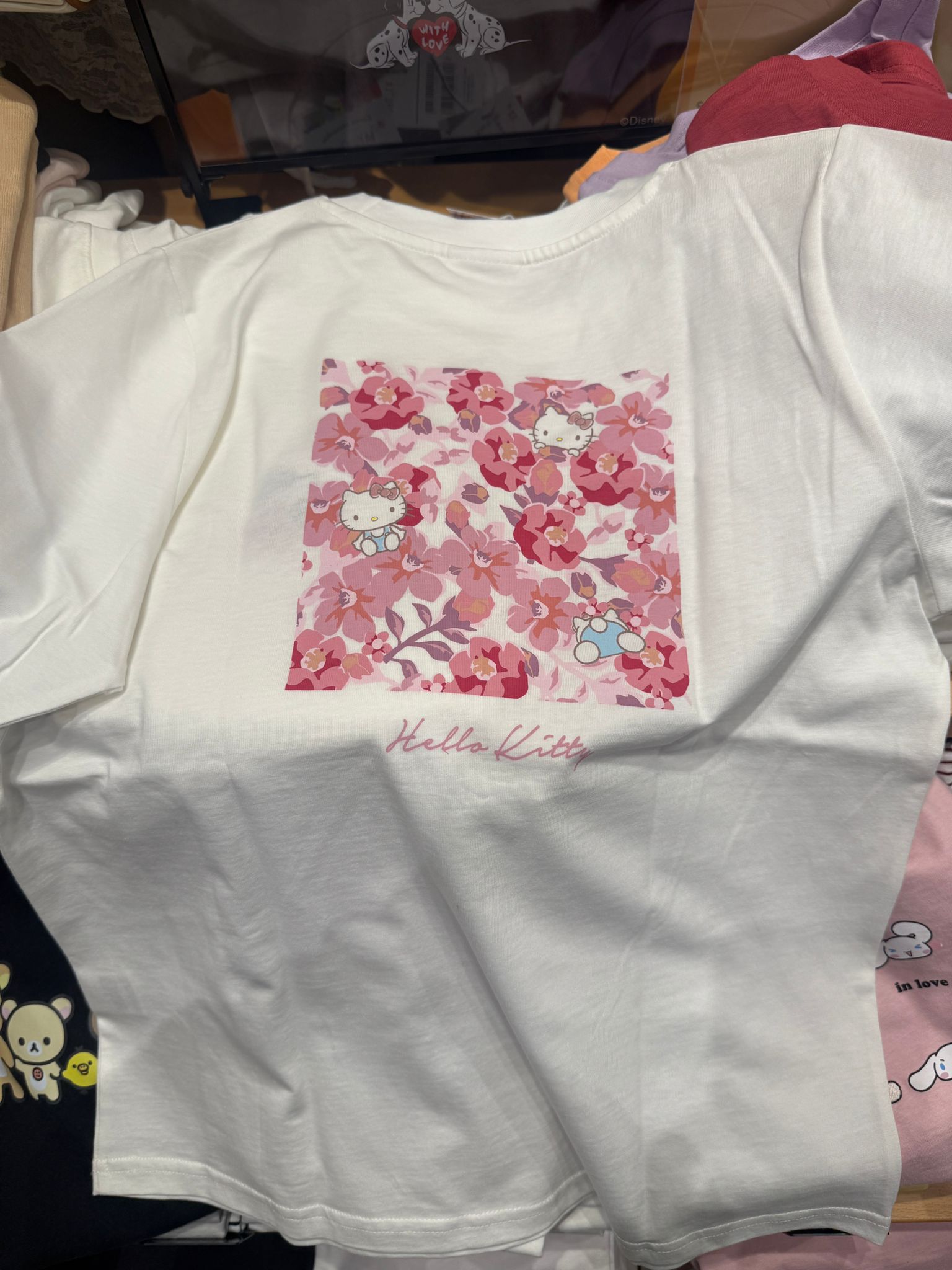 Honeys x sanrio 刺繡花前後logo tee Size xs/S /m /L /xl/2xl/3xl