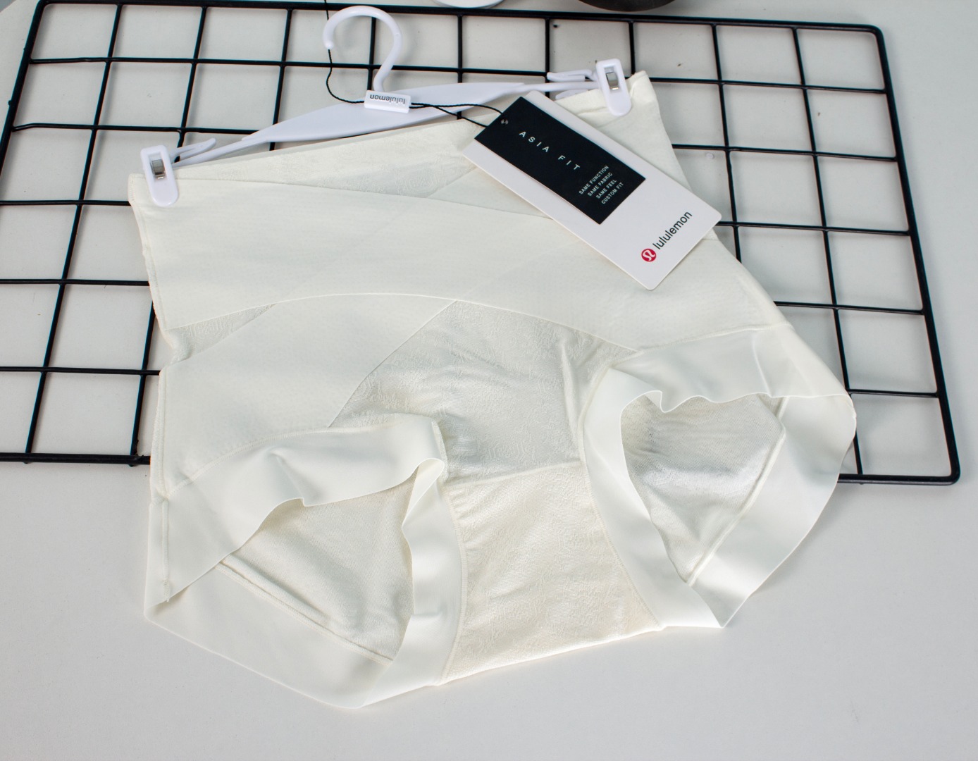 $188套2件装。🔥 lululemon／露露 收腹提臀瑜伽打底褲 🔥（✨加專櫃包裝盒 )