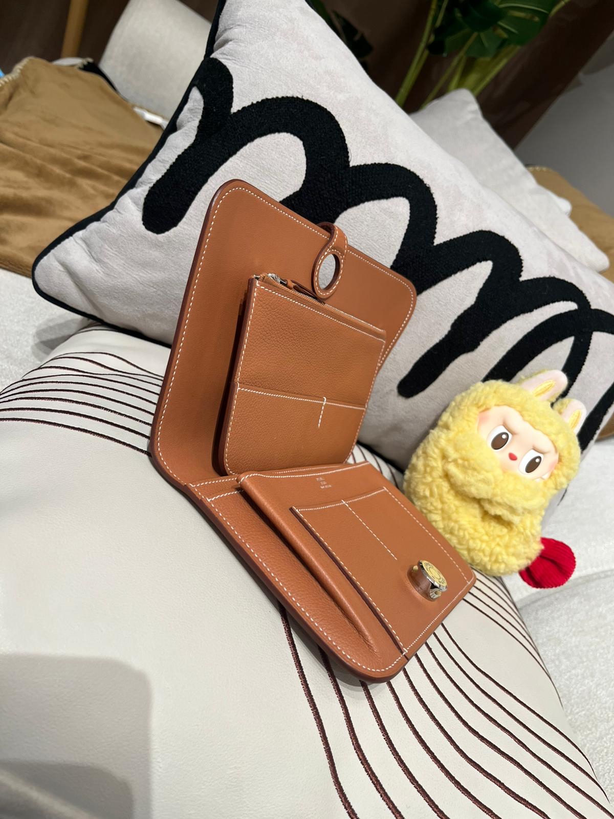 Hermes dogon duo WALLET ,STAMP U 100%Authentic ,unused 未使用品✅box 