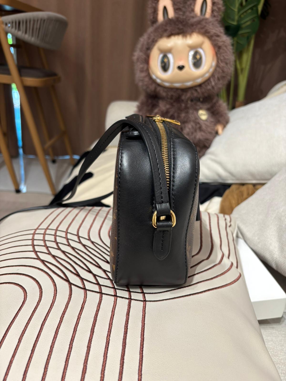 Lv SAINTONGE M43555 camera bag 100%Authentic,93%New ✅Dust bag 
