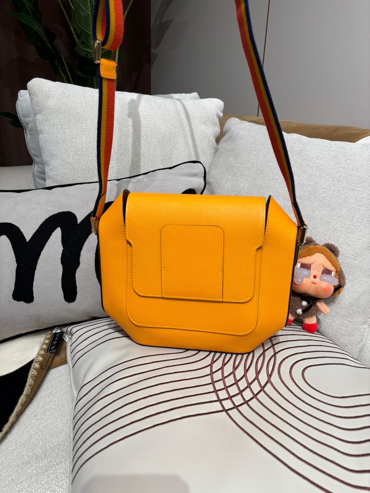 Hermes OCTOGONE 23,STAMP X 100%Authentic, 98%new ✅ dust bag ✅box 