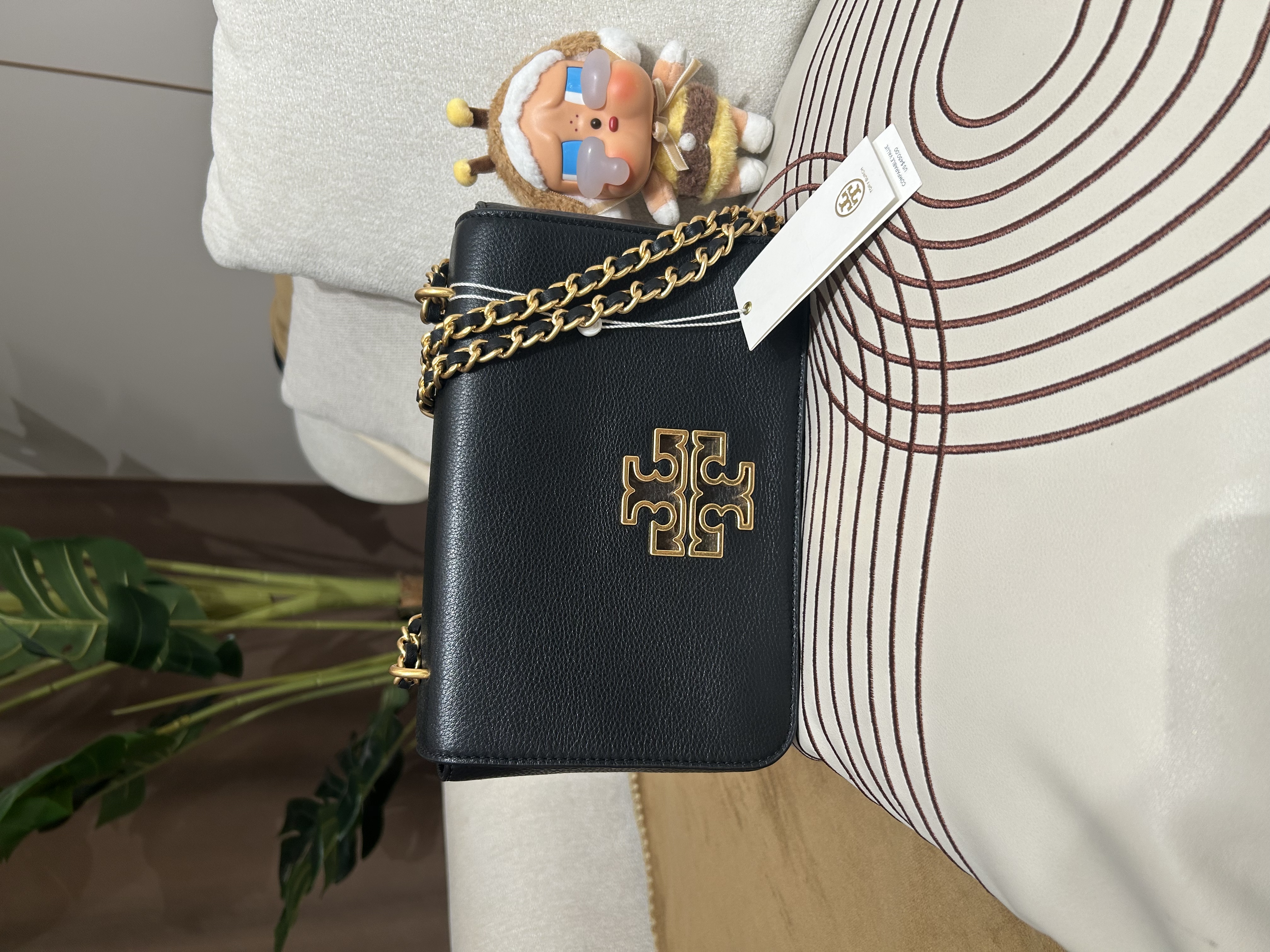 Tory bruch flap bag calfskin  100%Authentic,99%new✅dust bag 