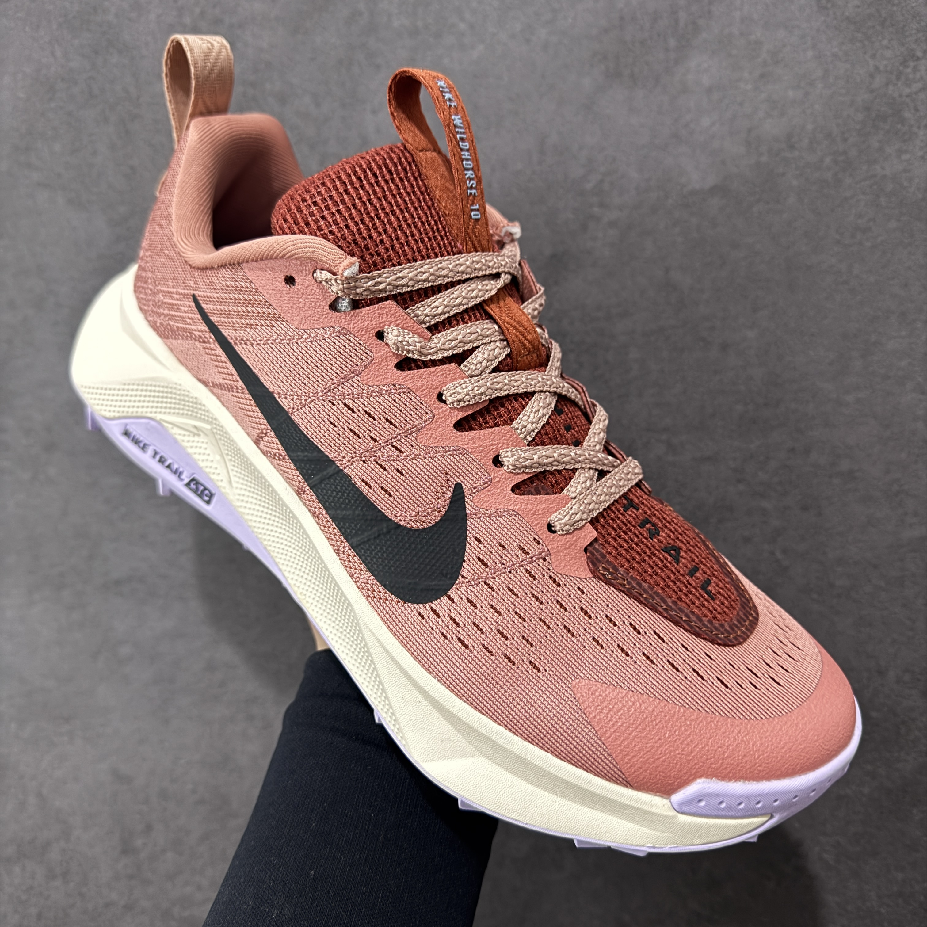 Nike ReactX Wildhorse 10 FV2337–600