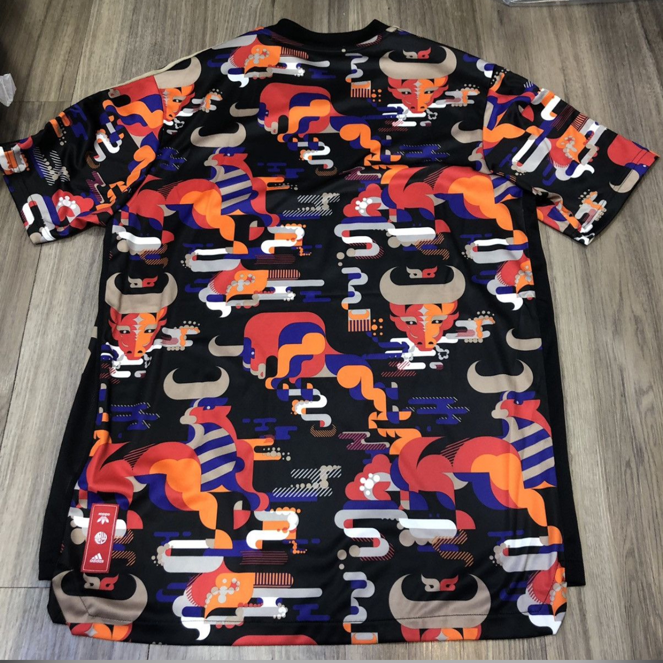 Manchester United Chinese New Year special training shirt 