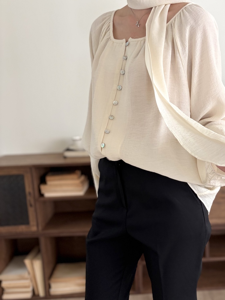 Eloise Tie-Neck Blouse (Cream)