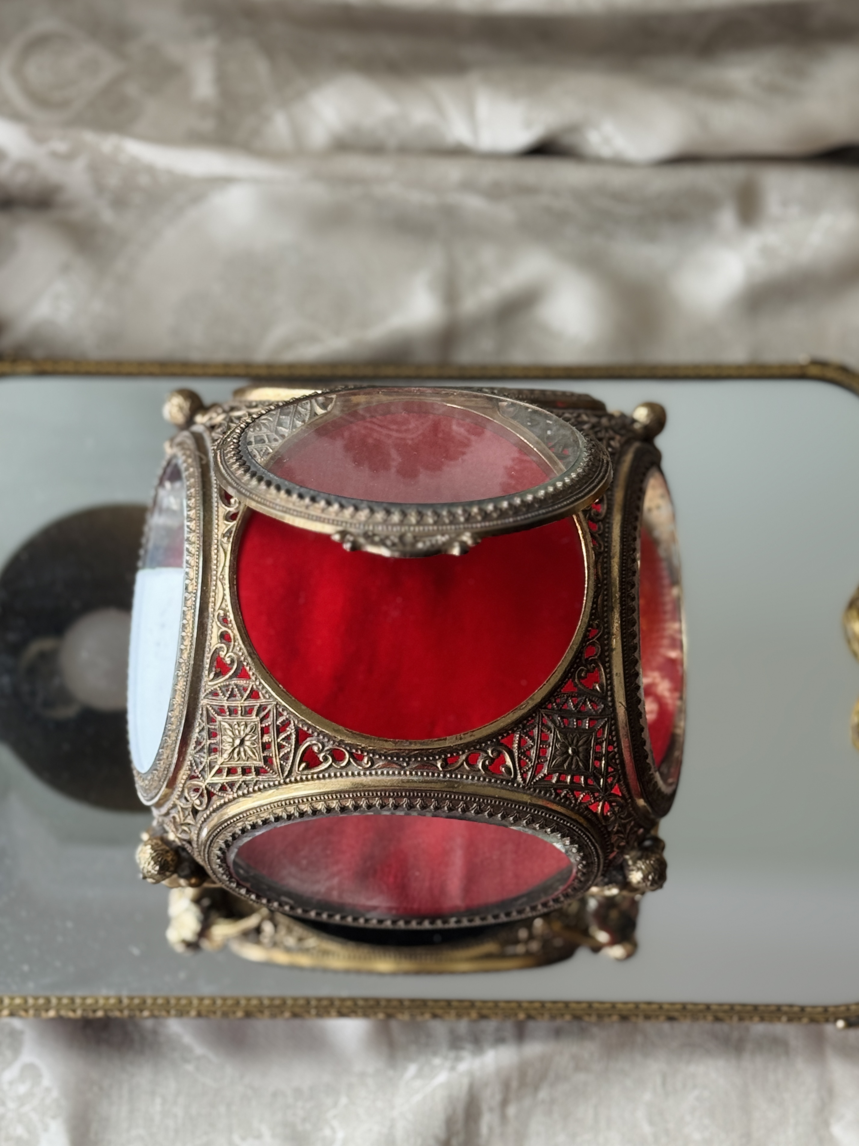 Antique 1880-1910 French Beveled Glass Panes Cherub / Angel Jewelry Casket (MT2492)