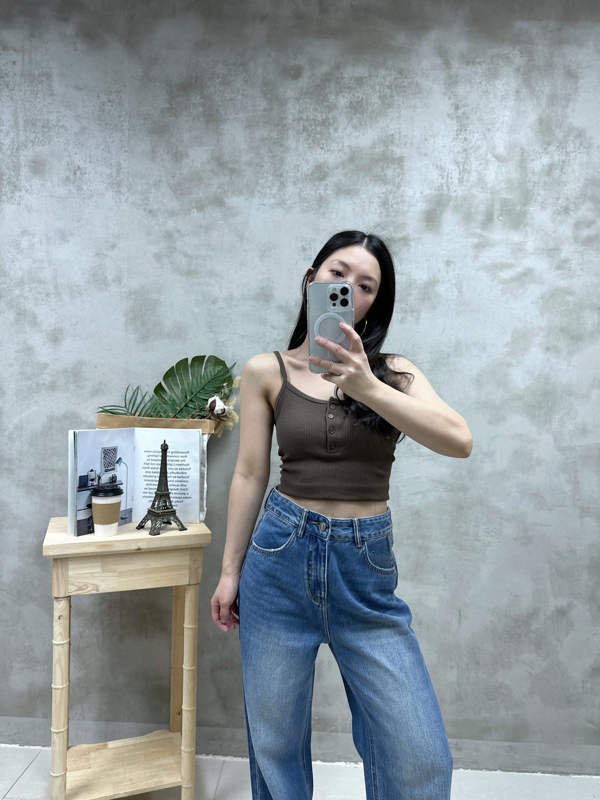 V07 扣鈕暗紋Bra top