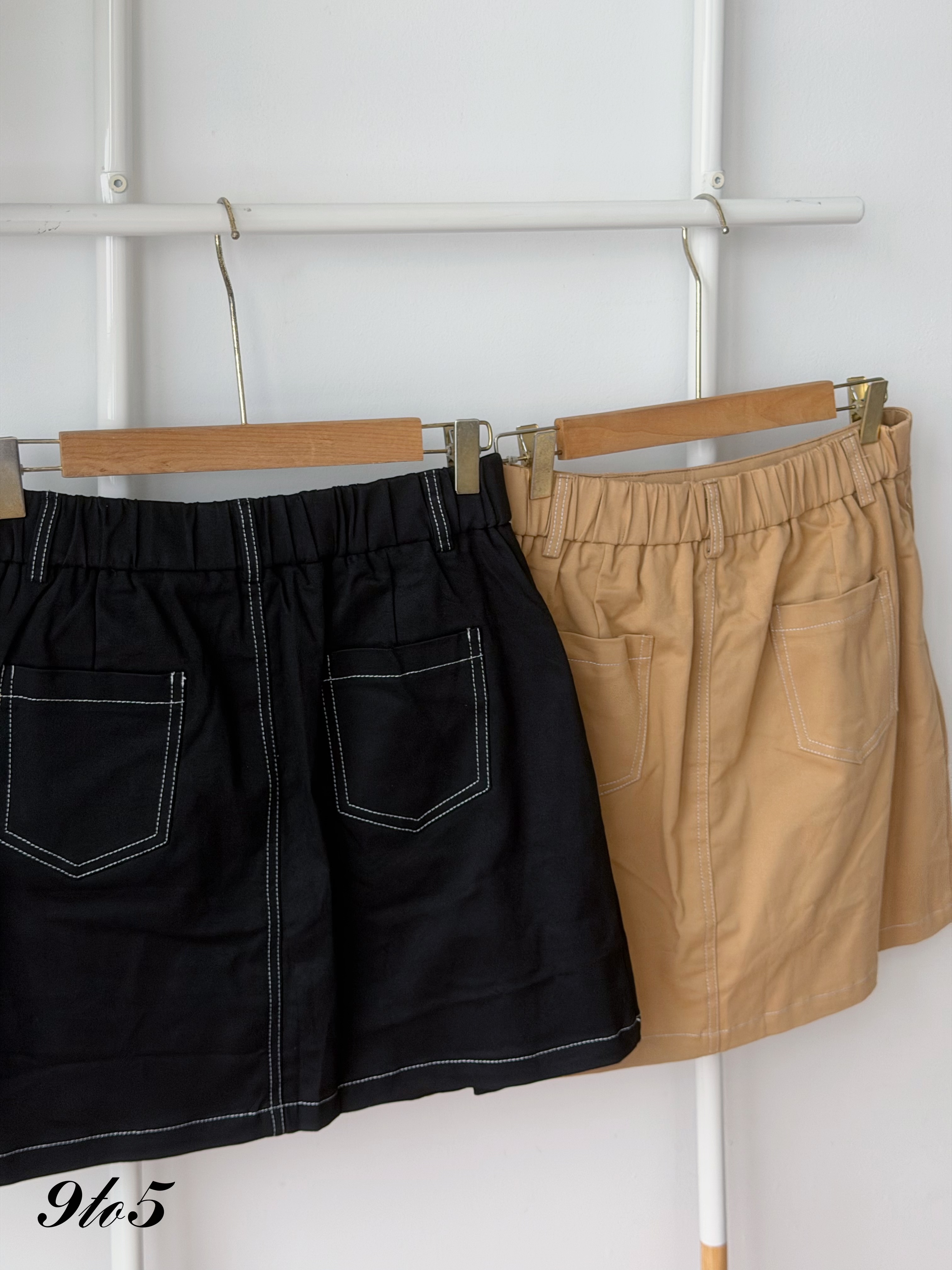 S2031 A Line Short Pleated Skirt - Black & Khaki