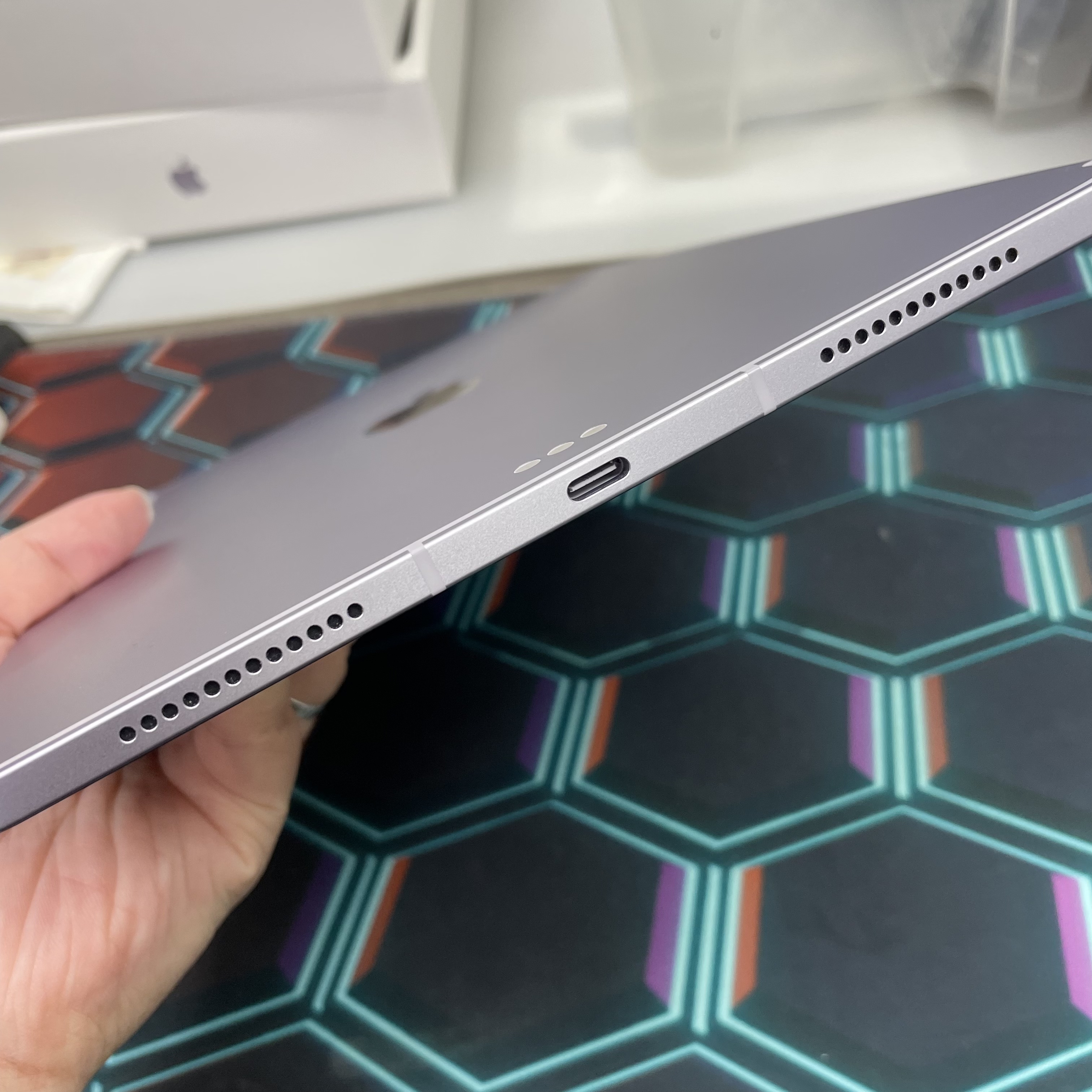 *7913100 iPad Air 8 完美機 256GB 5G版 紫色 purple