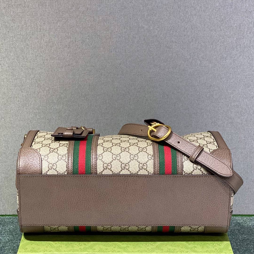 🔥大货实拍 𝗚𝘂𝗰𝗰𝗶新品旅行袋，不仅颜值高，收藏价值也很大，把它放在行李箱上或者肩背都很养眼！ 型号：645017 尺寸：36*20*14.5cm