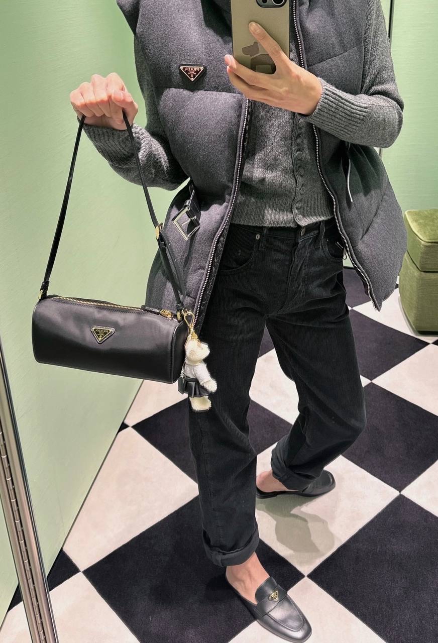 限時優惠🩷現貨‼️Prada 經典Re-Nylon shoulder bag   Size 22x7.5x9cm