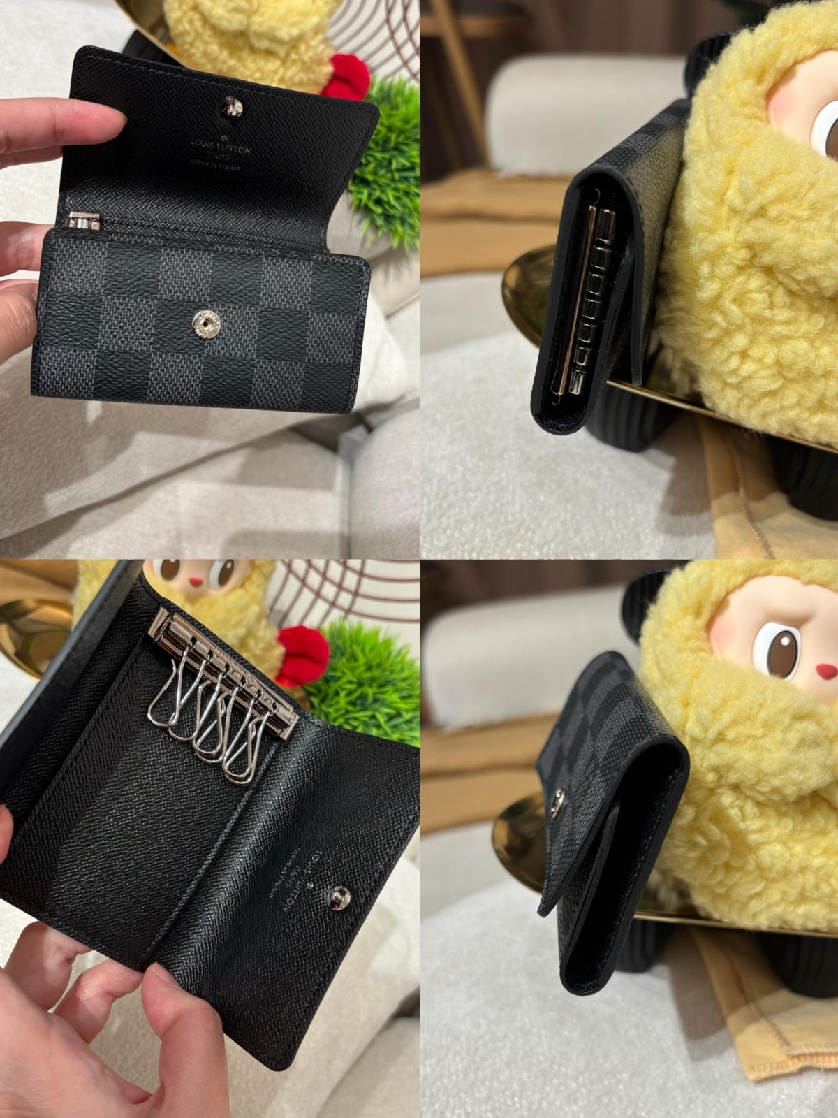 未使用品 LV Key Holder 100%Authentic, Unused ✅Dust bag