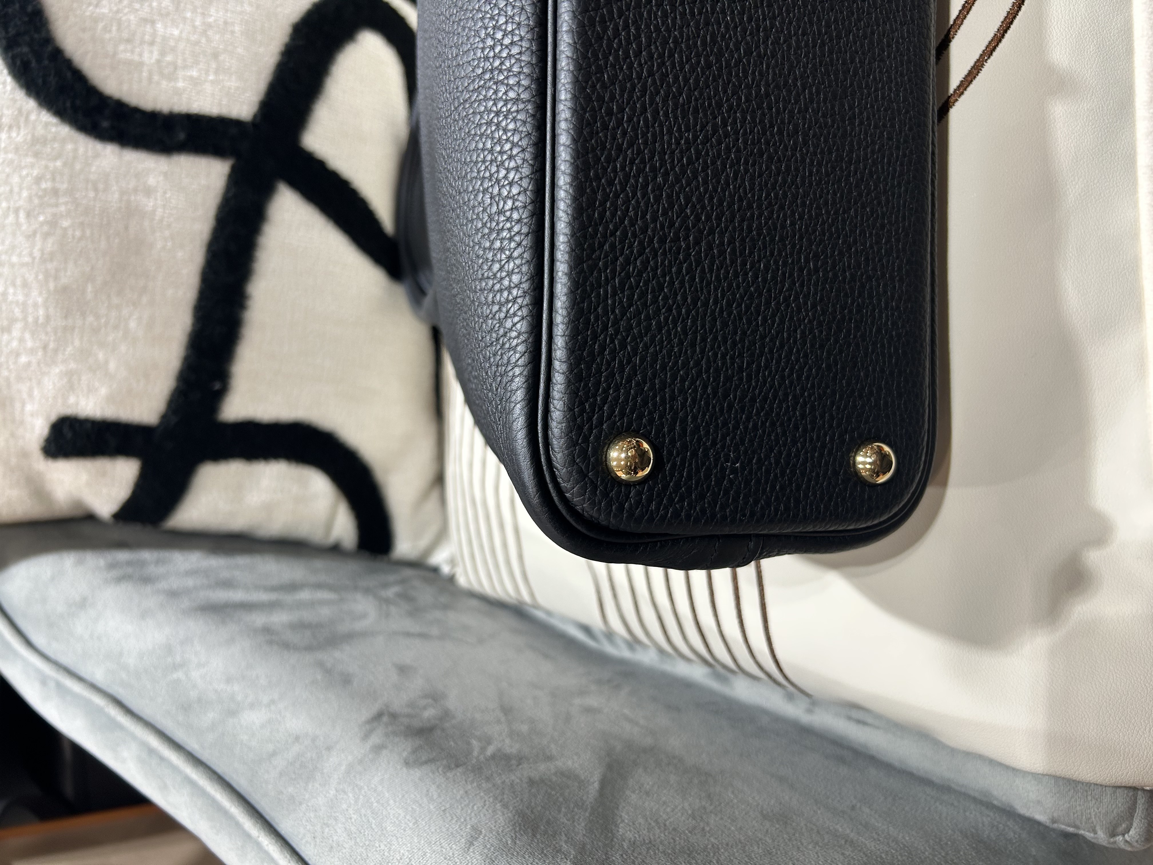 Hermes Bolide 31,STAMP C 黑金 100%Authentic,98%new  ✅key lock ✅肩帶✅塵袋✅box