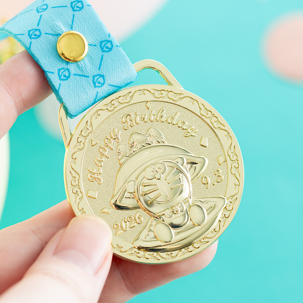[訂購] 多啦A夢生日限定 襟章Pins 紀念幣獎牌 鎖匙扣｜Doraemon生日2026