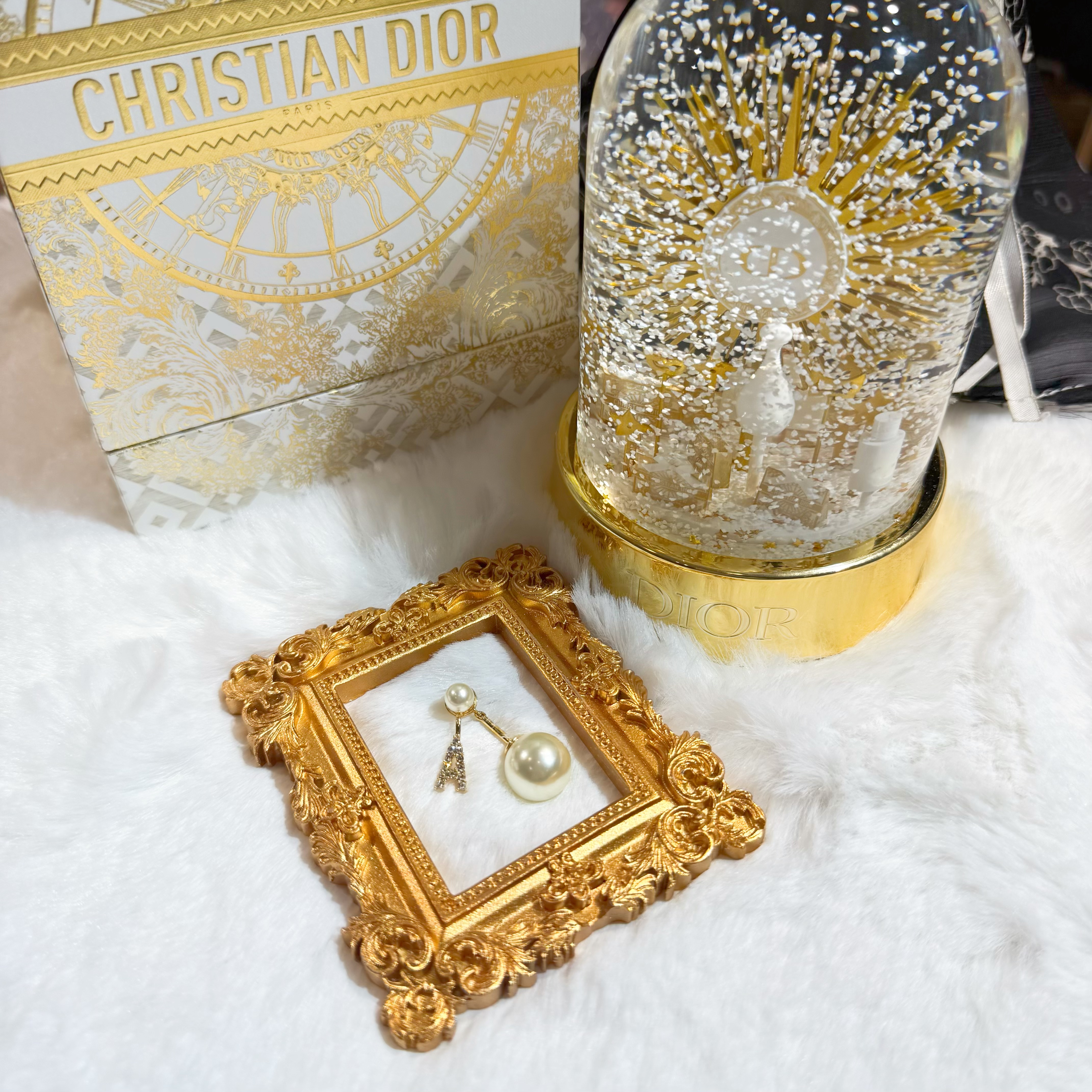 Dior earrings pearl/A