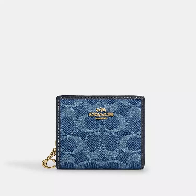 ✈️🇨🇦🇺🇸牛仔布💙藍色Signature C  pattern Coach Outlet 短銀包👛現貨💝💝