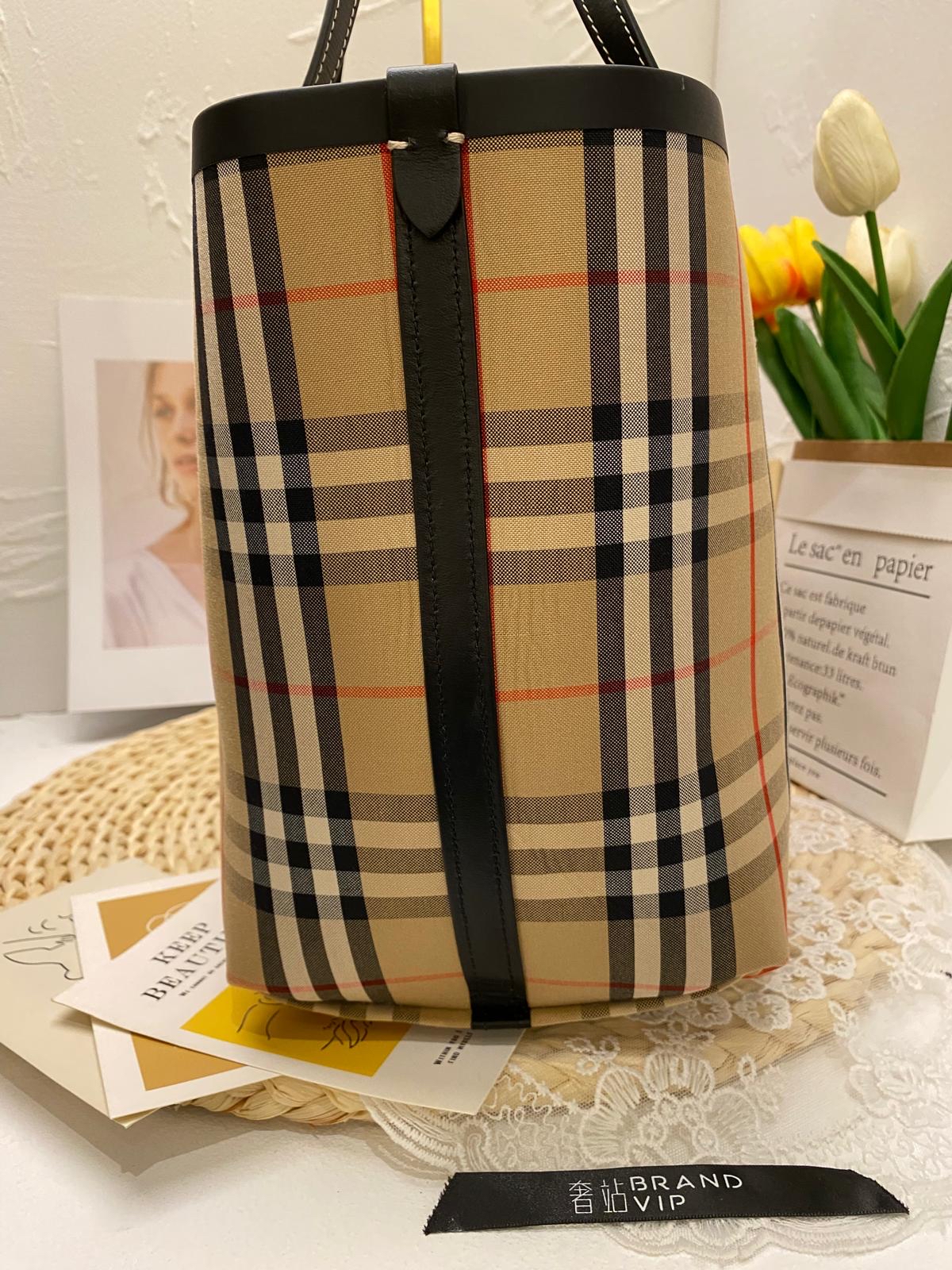 Burberry Label Print Cotton London Tote Bag (Reversible)
