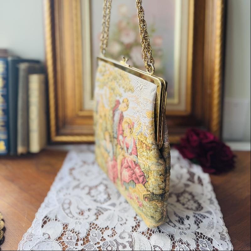 Vintage C.a. 1960-70s JR USA "Family in Countryside with a little sheep" Tapestry kisslock Bag -Two way Bag (MT2219)