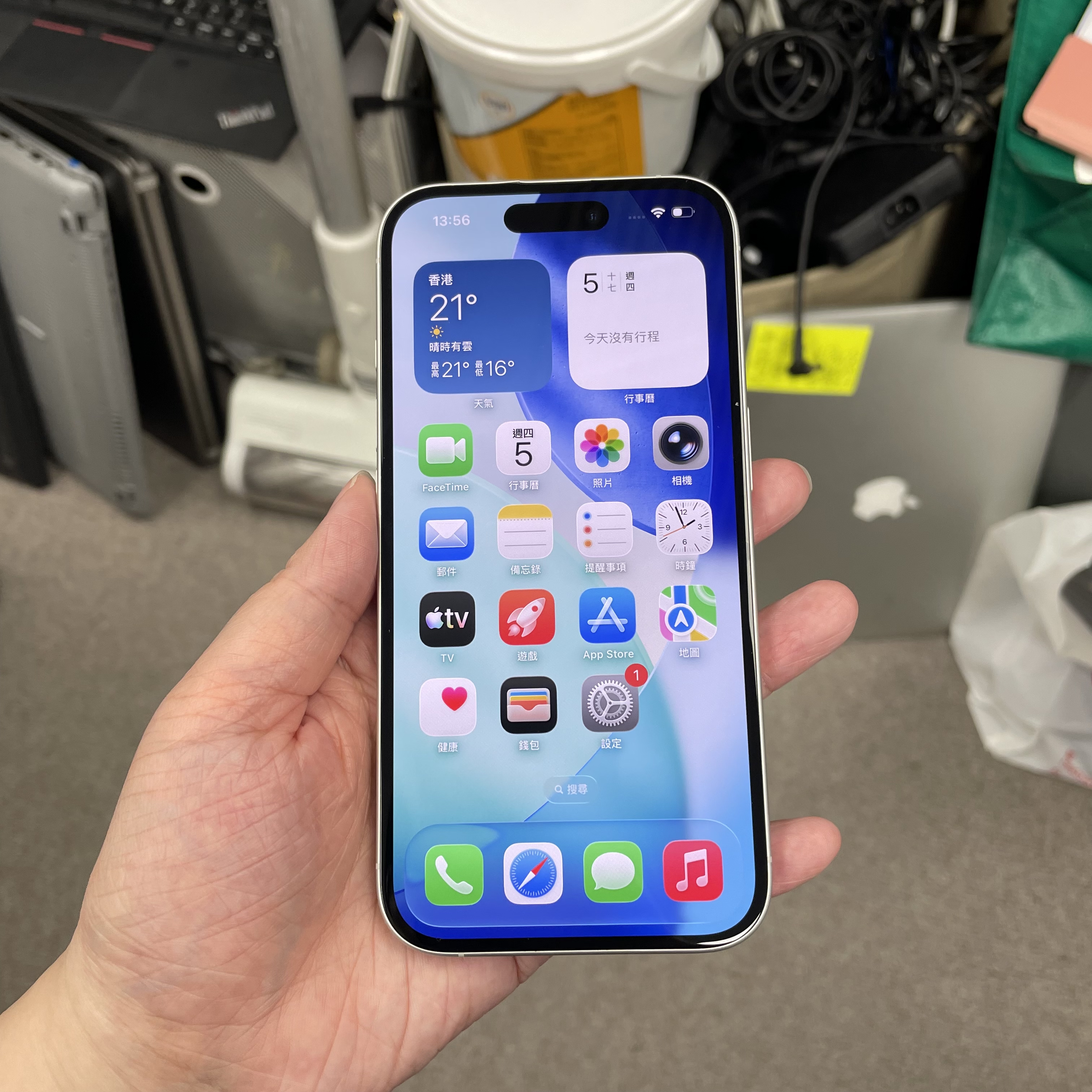 *6032 16 勁靚機 128GB 電94 白色 white