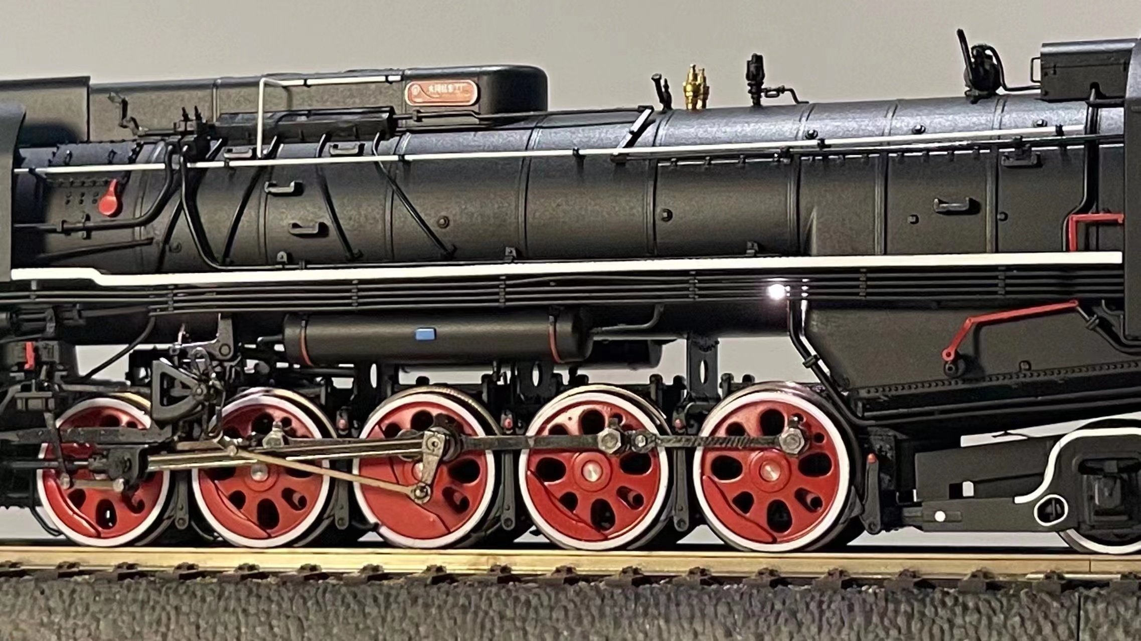 China Eisenbahn QJ CLASS 2-10-2 Damp. DCC Digital Sound & Rauch #3429 D.C.