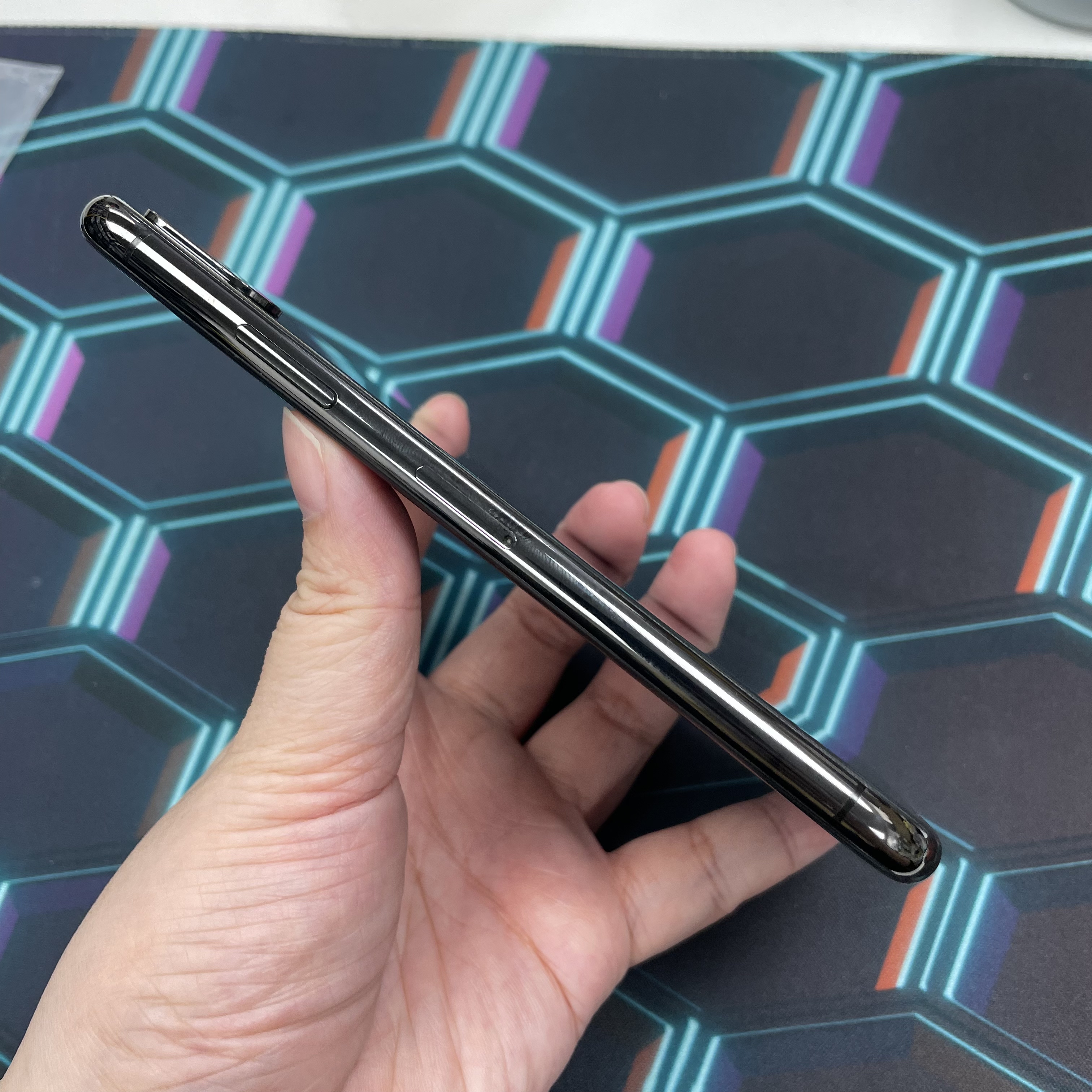 *6134 X 超靚機 64GB 電82 黑色 black