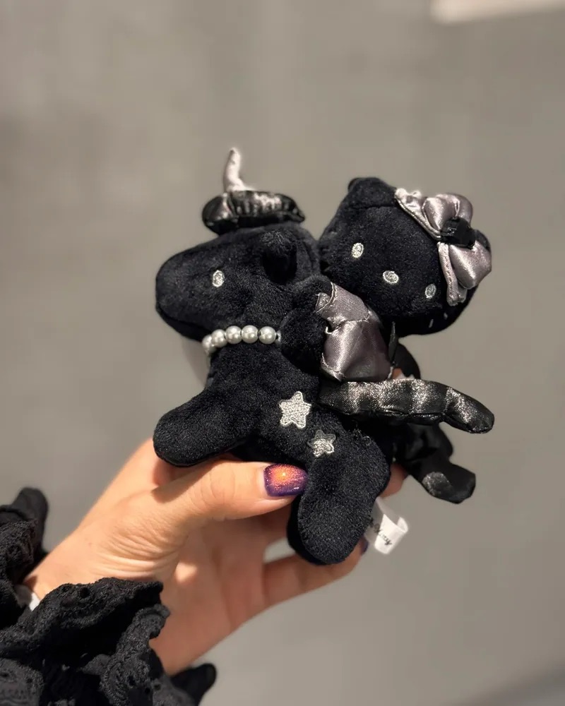  預訂 | 日本 Kitty黑白星空系列掛件公仔