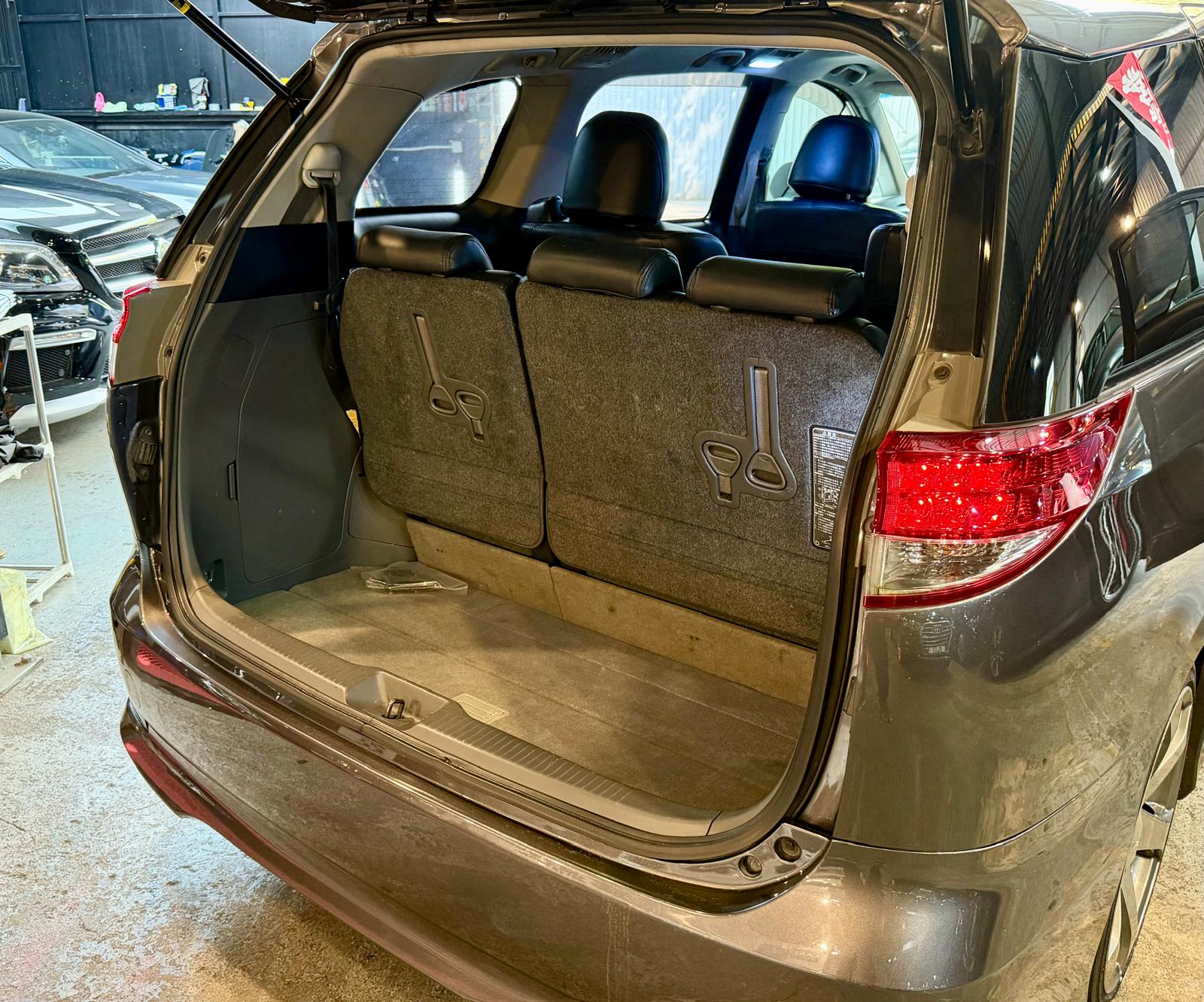 Toyota Estima 2.4 2010