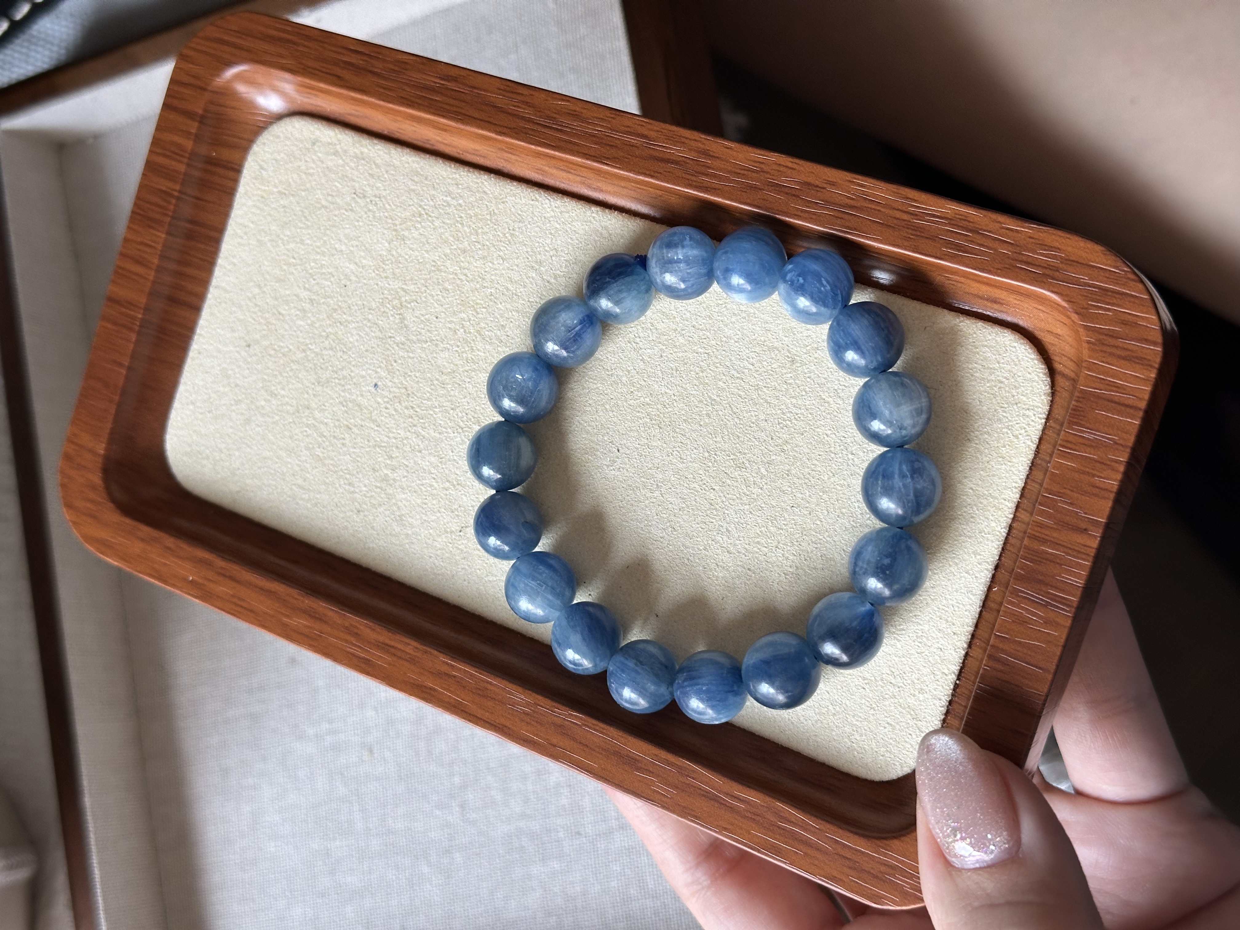 蓝晶石 ｜ Kyanite 