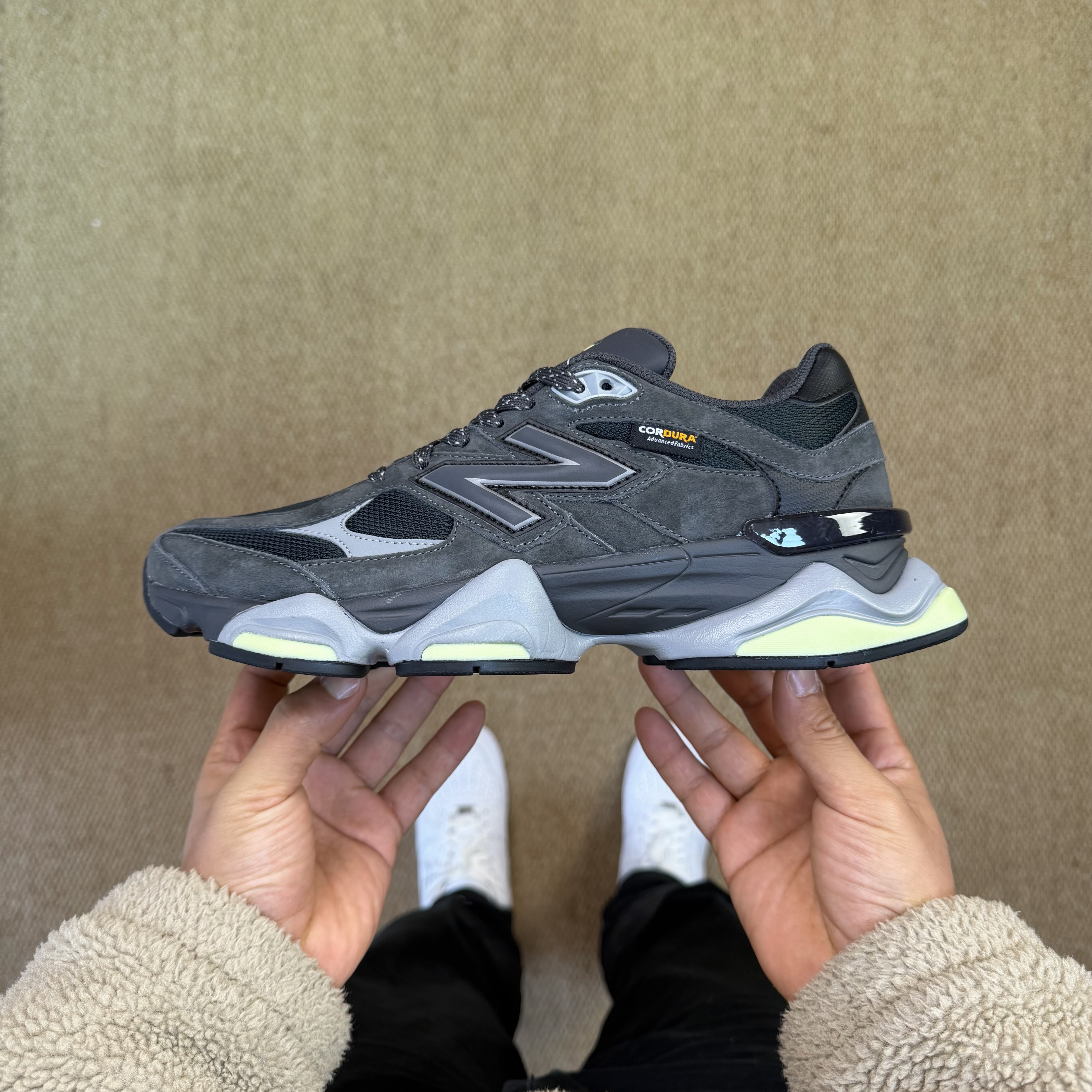 New Balance 9060 U90602P8