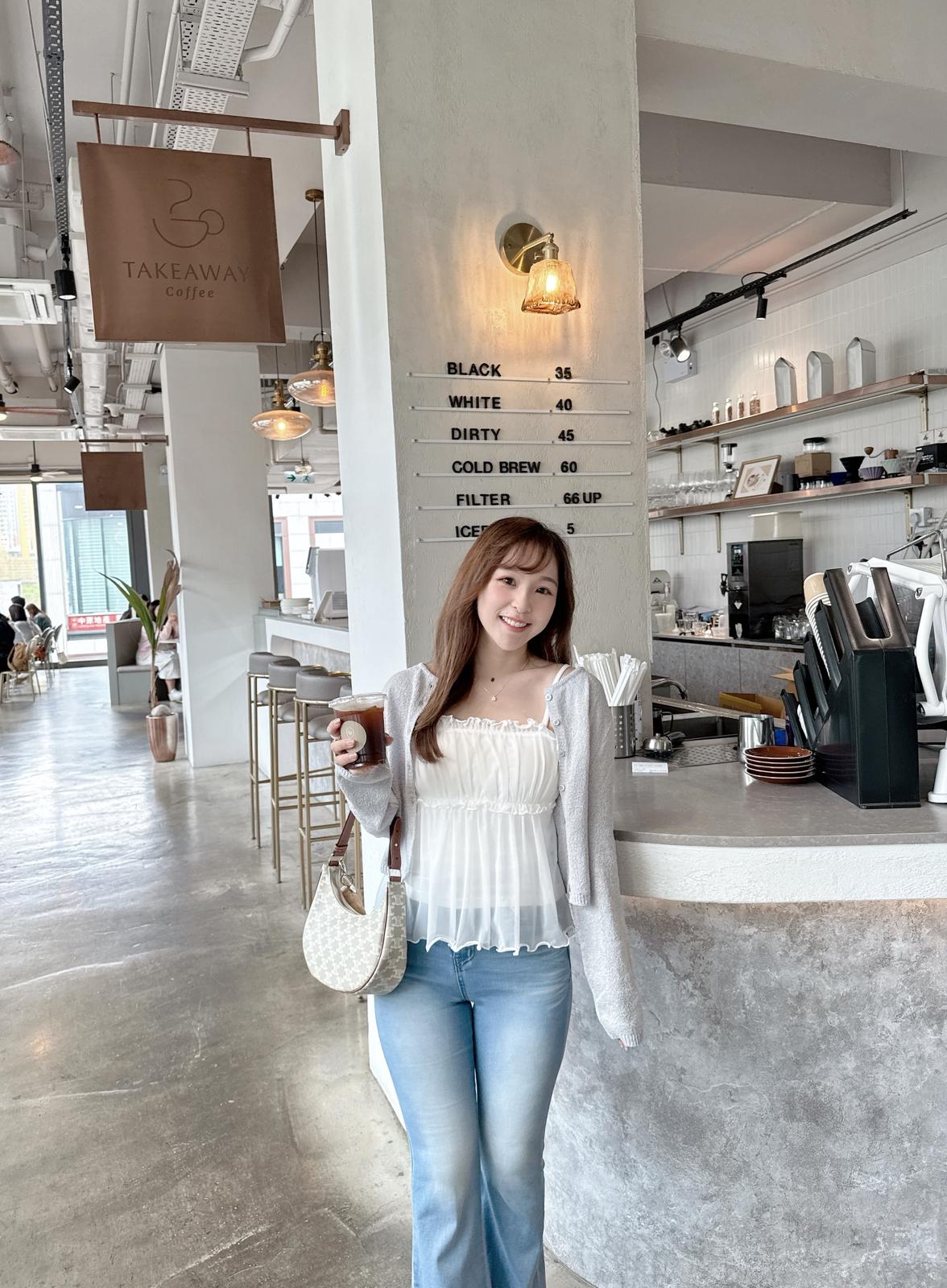 【溫柔感】木耳邊薄紗吊帶上衣