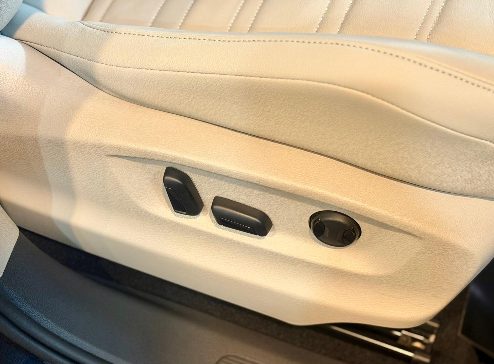 Volkswagen Touran 280 TSI Luxury 2016