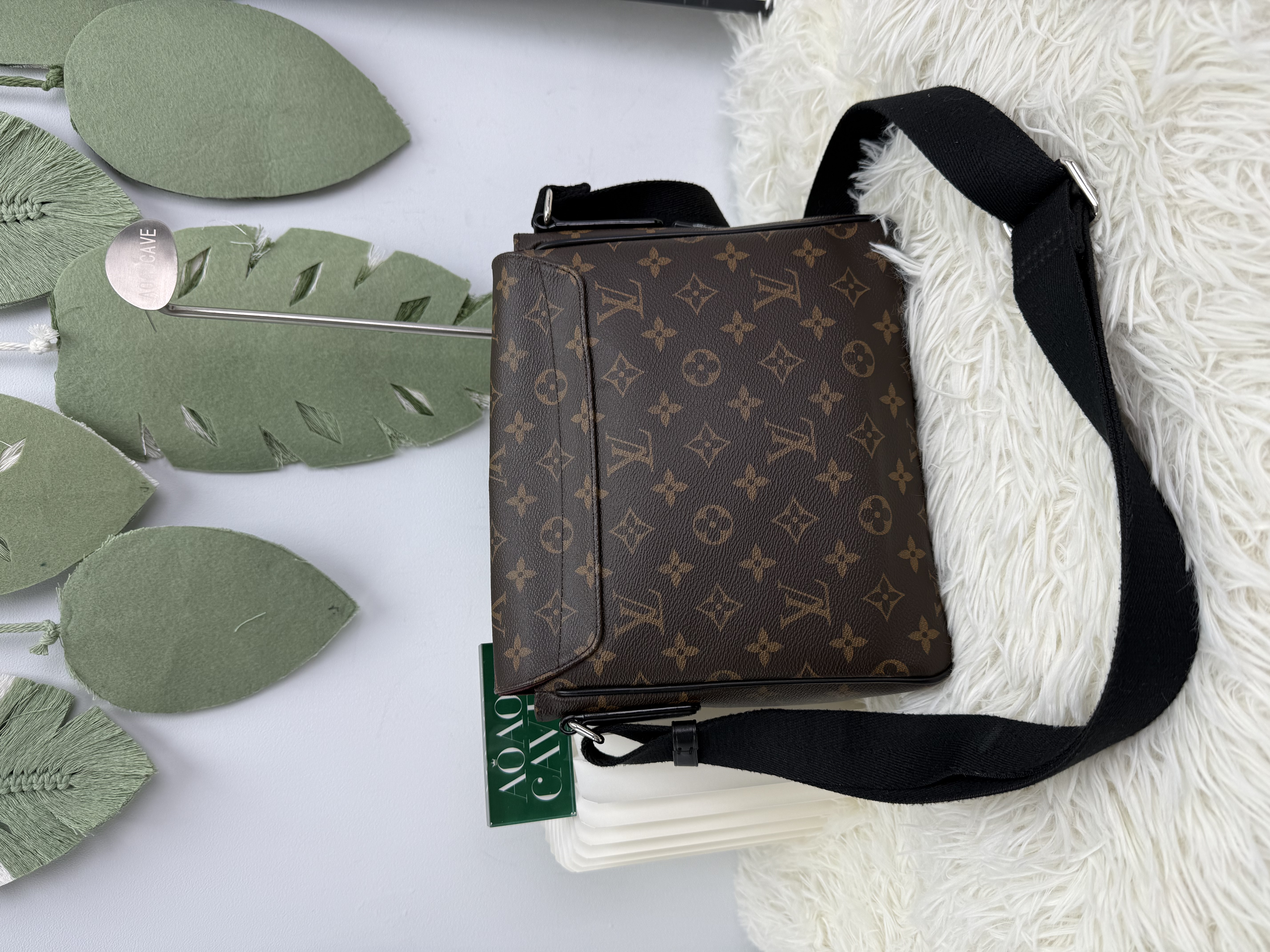 🤍PRE OWNED 經典老花 District PM size 晶片款 郵差包🤎