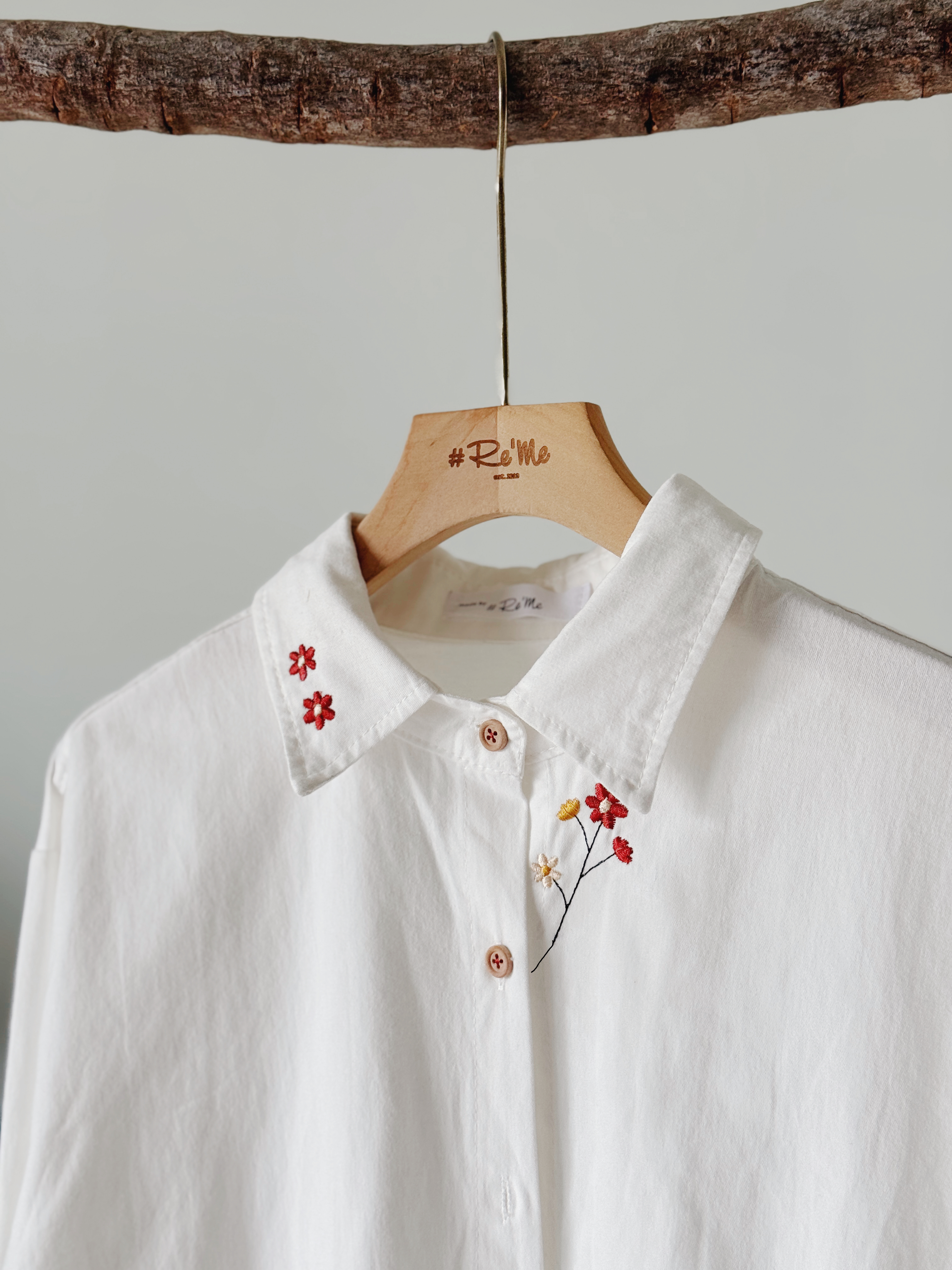 【自制限定款】 新意在枝·刺绣款白衬衫 (预购） 