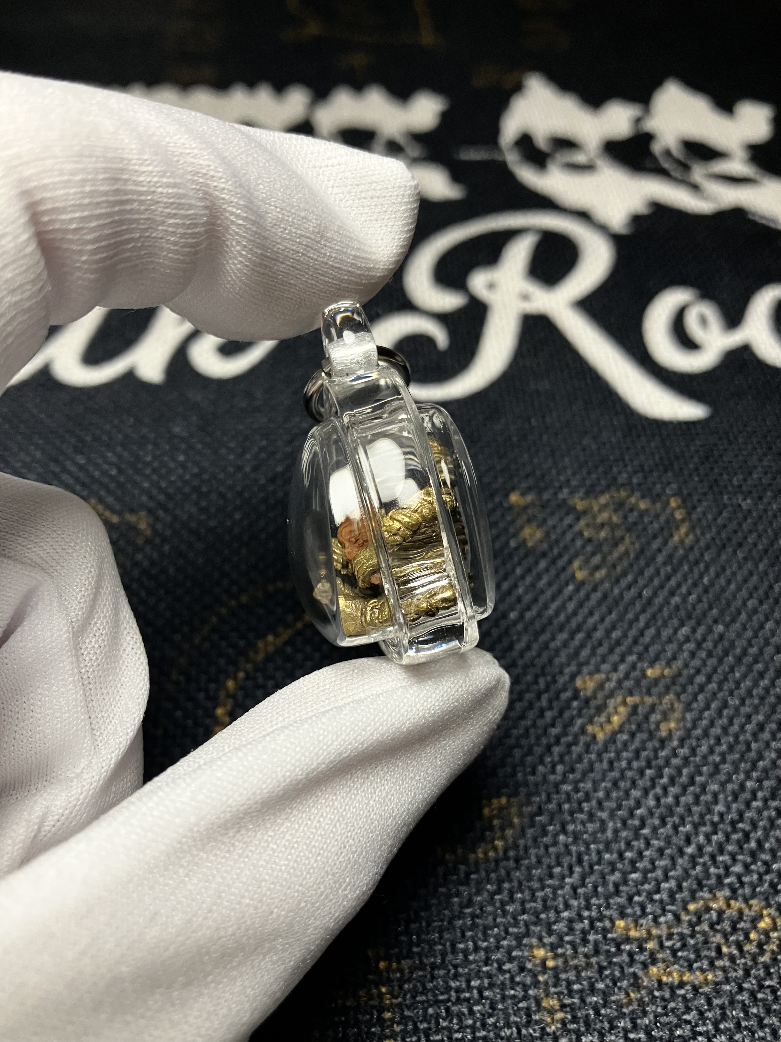 龍婆披贊 佛曆2559 魅香魂魄勇 附光學級高透防水殼