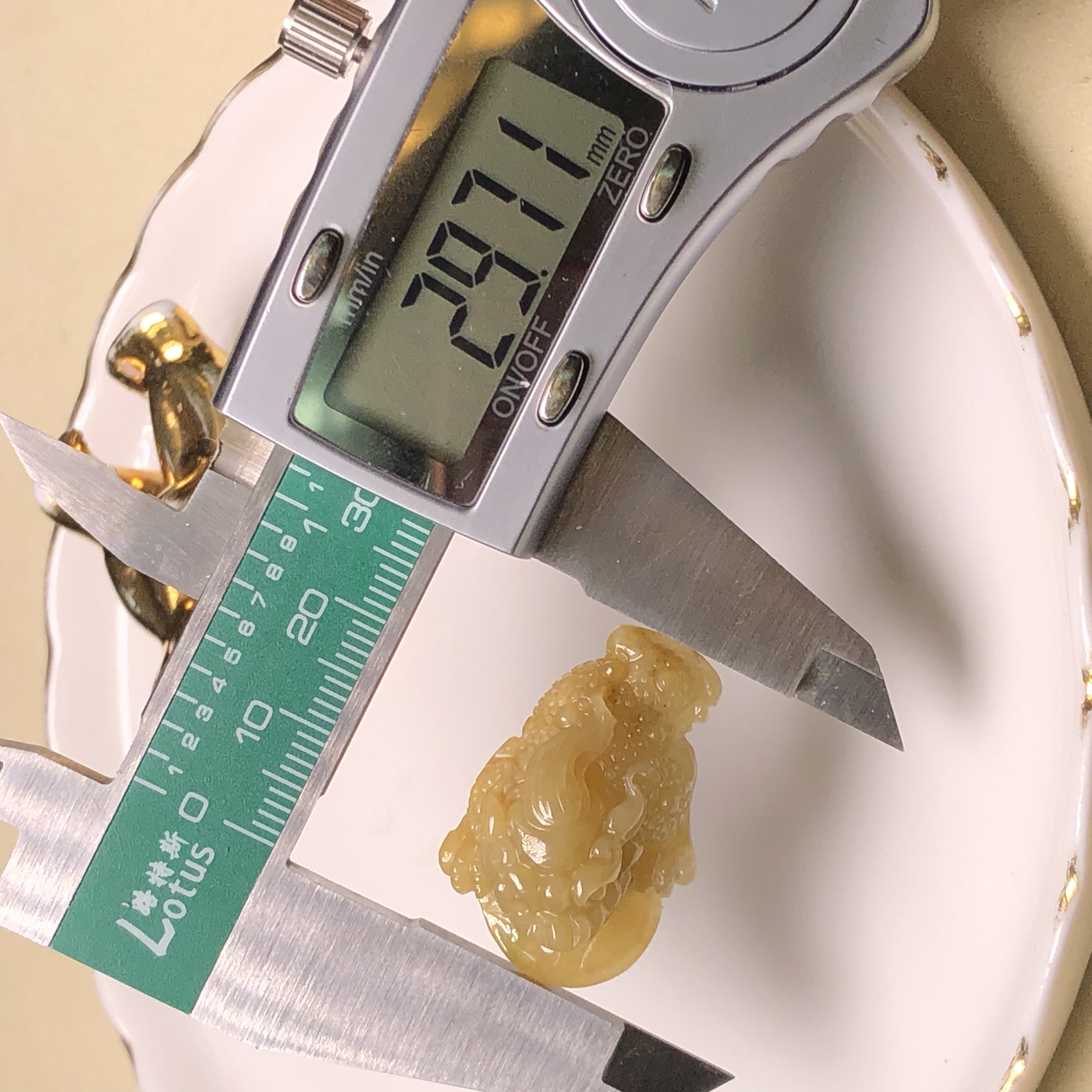 B08602 滿翡三腳金蟾