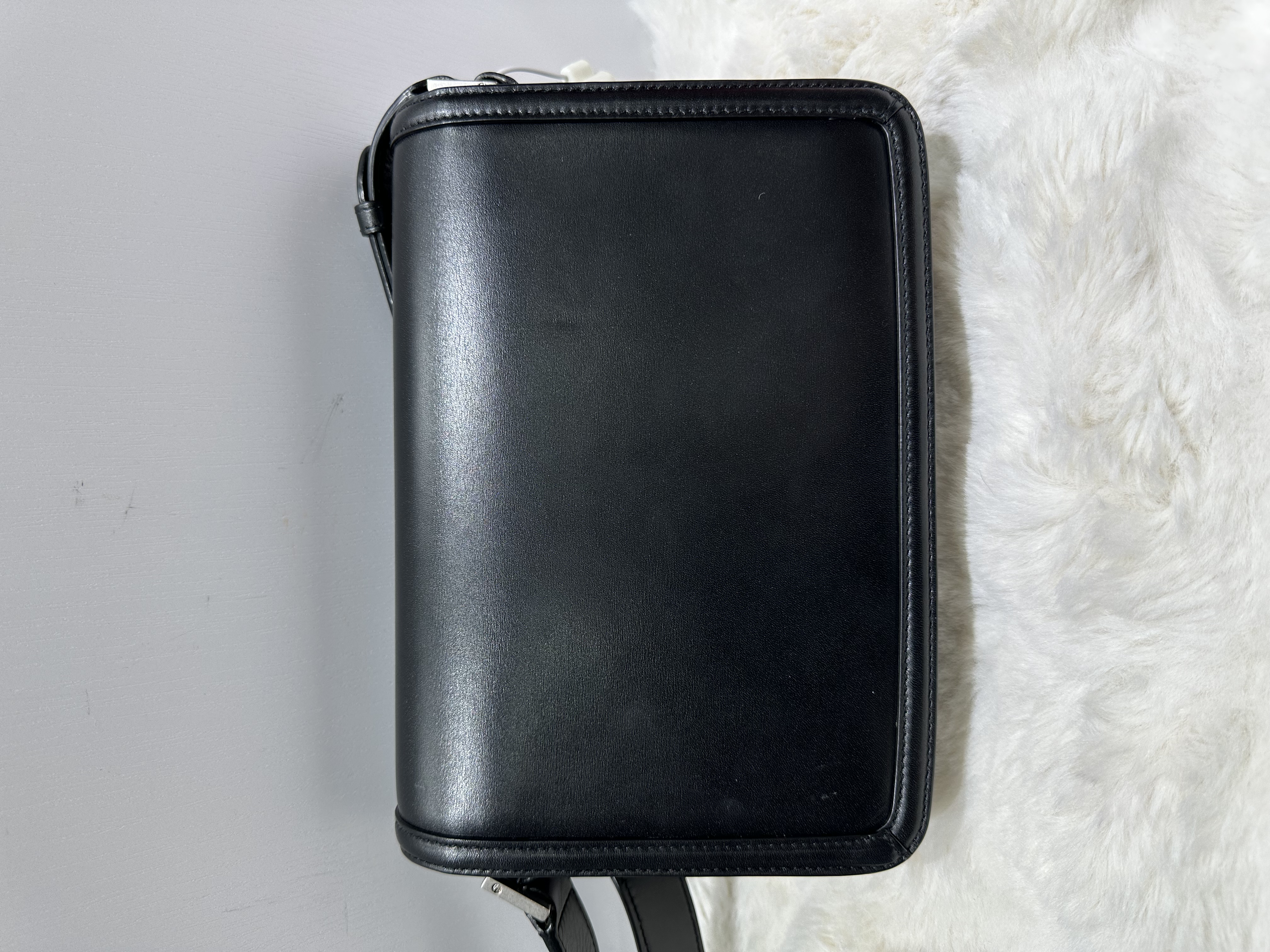 直播貨品 |  [1個-$100 2個-$300］H54