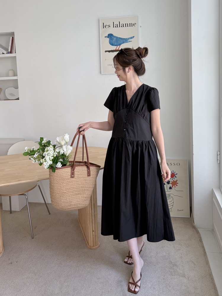 Airy Button Front Long Dress (Black)