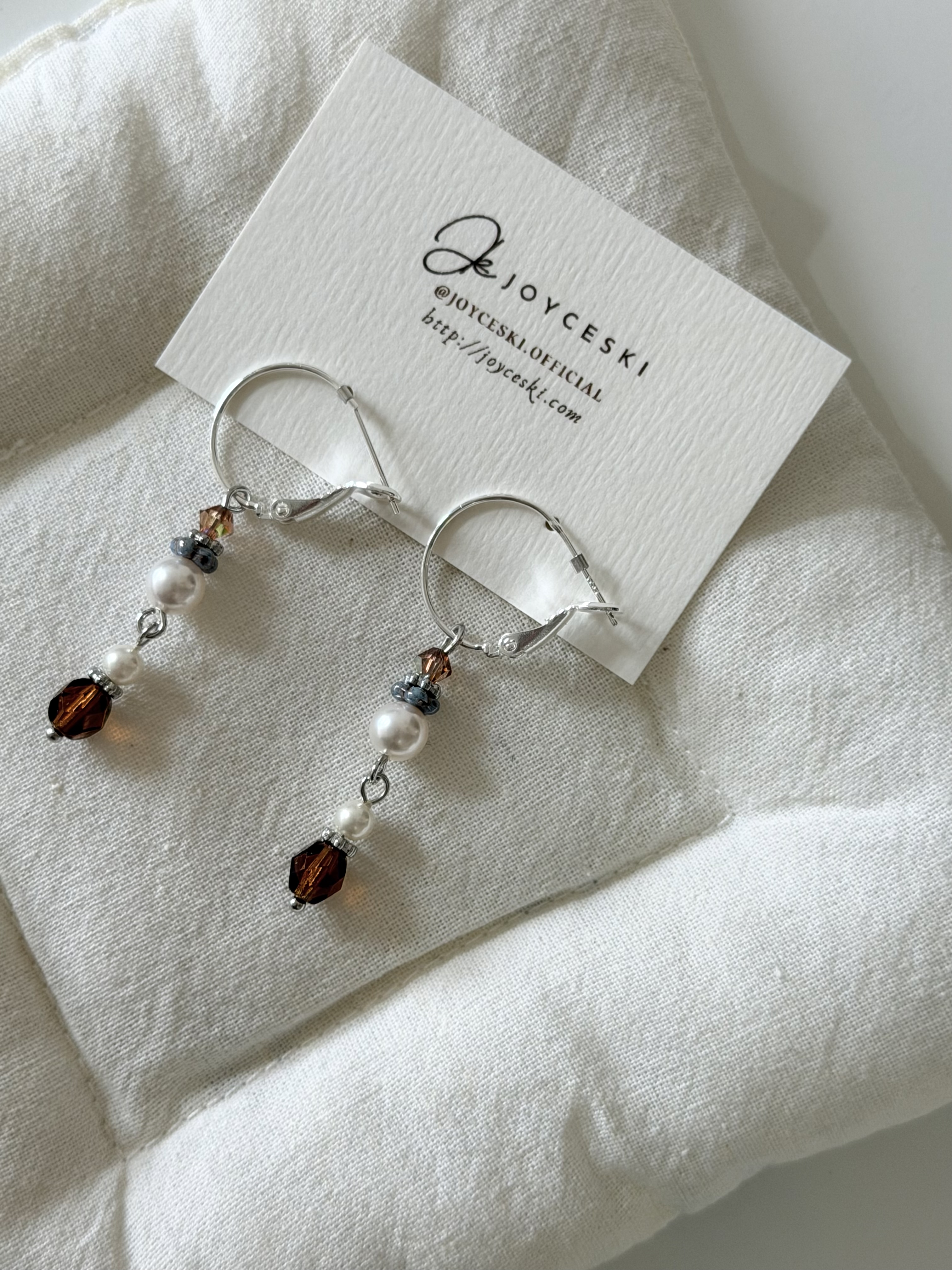 復古款水晶勾款耳環/棕色x銀色