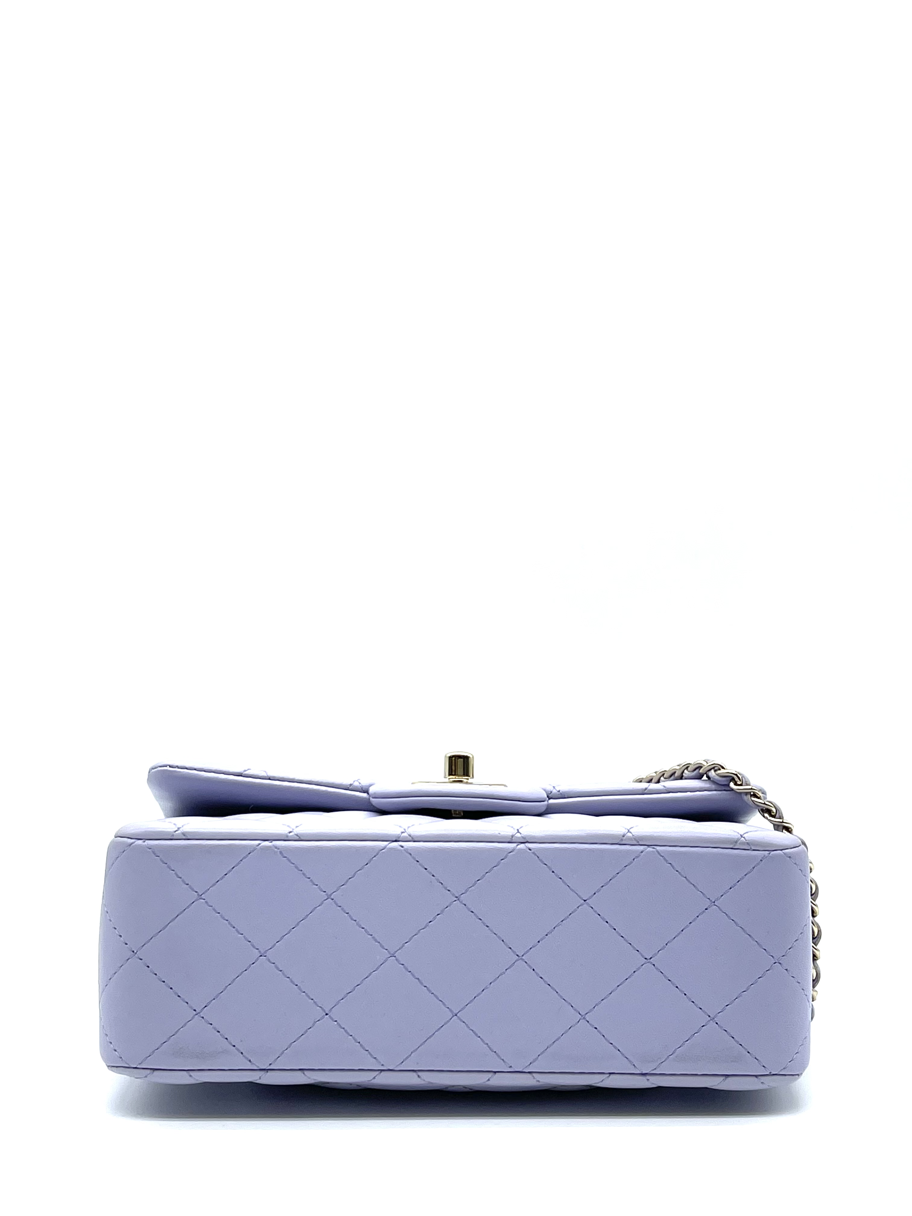 Pre-owned Chanel Mini flap / Product Code: 26032303