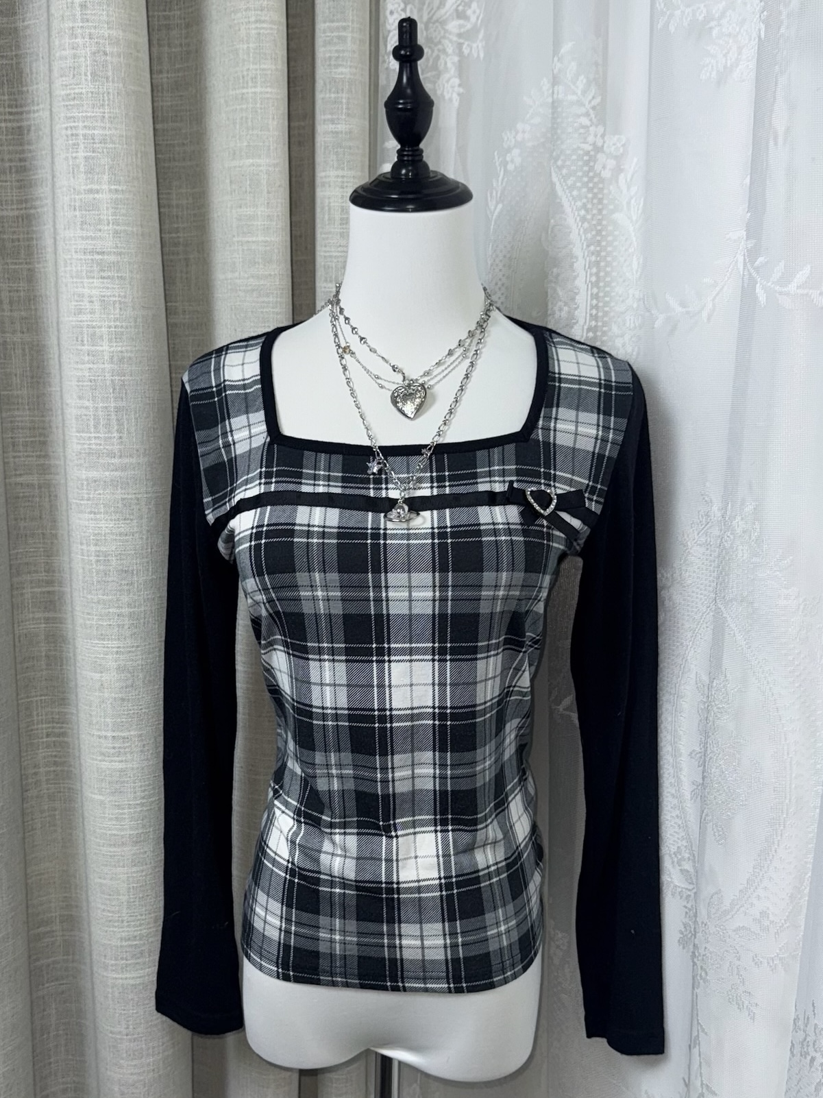 Y2K Plaid Color-Block Long Sleeve with Heart Buckle