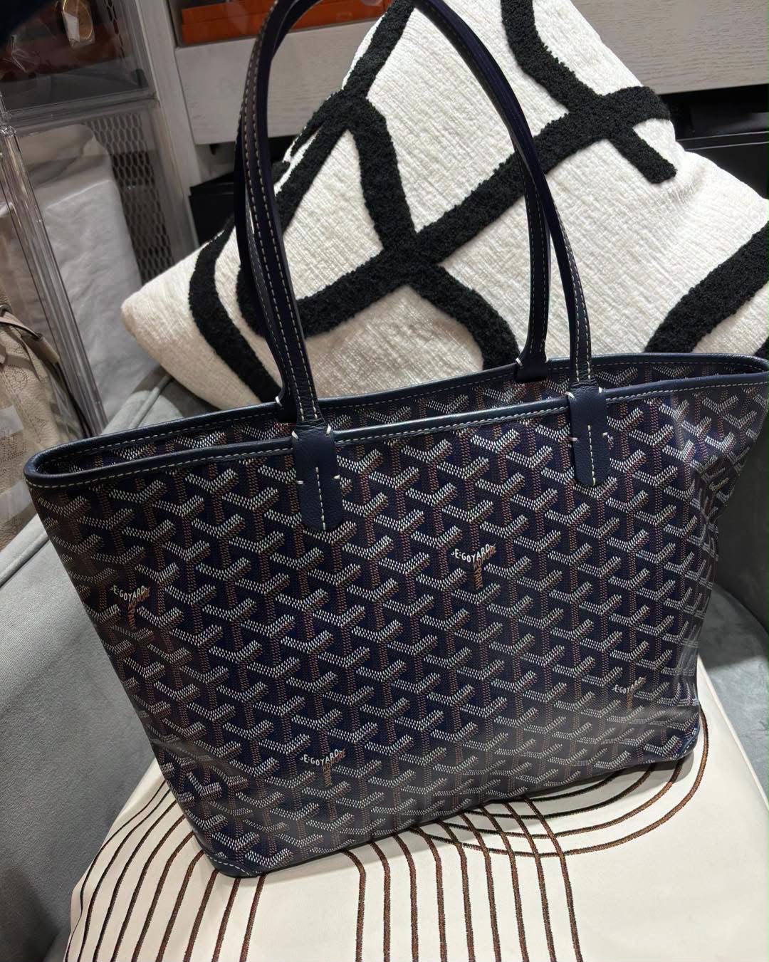 Goyard Artois pm tote bag Marine  100%Authentic,99%new ✅dust bag 
