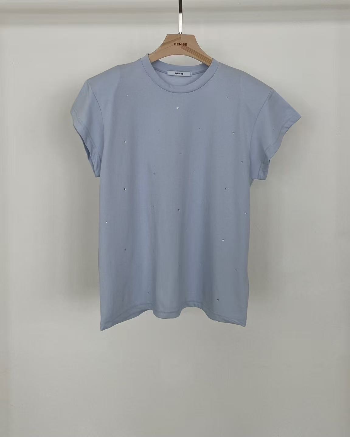 Loose Fit Black Cotton T-Shirt with Rhinestone Embellishments ‖ 钻石点缀宽松黑色棉T恤 KR01311603