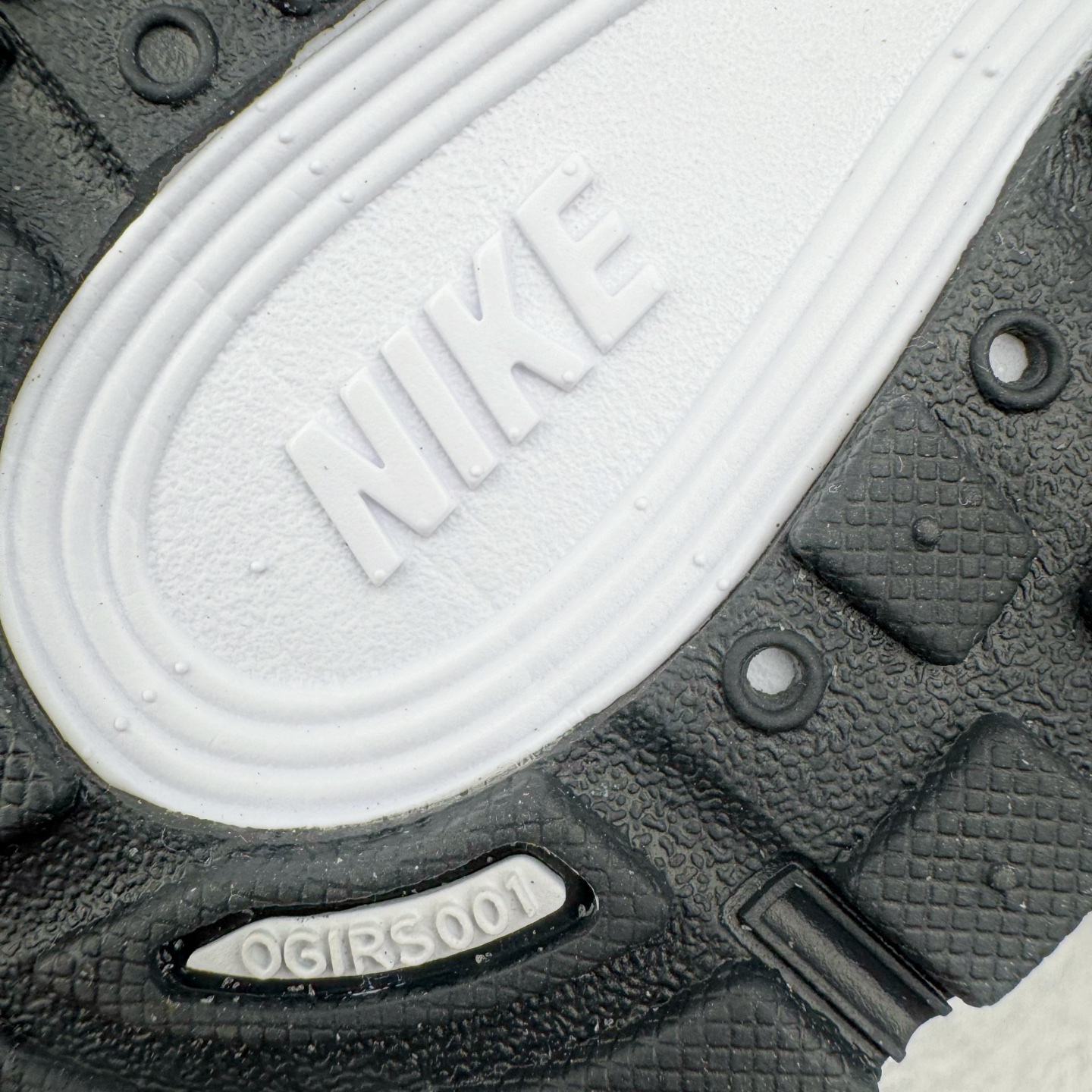 Nike P-6000 CD6404-107 