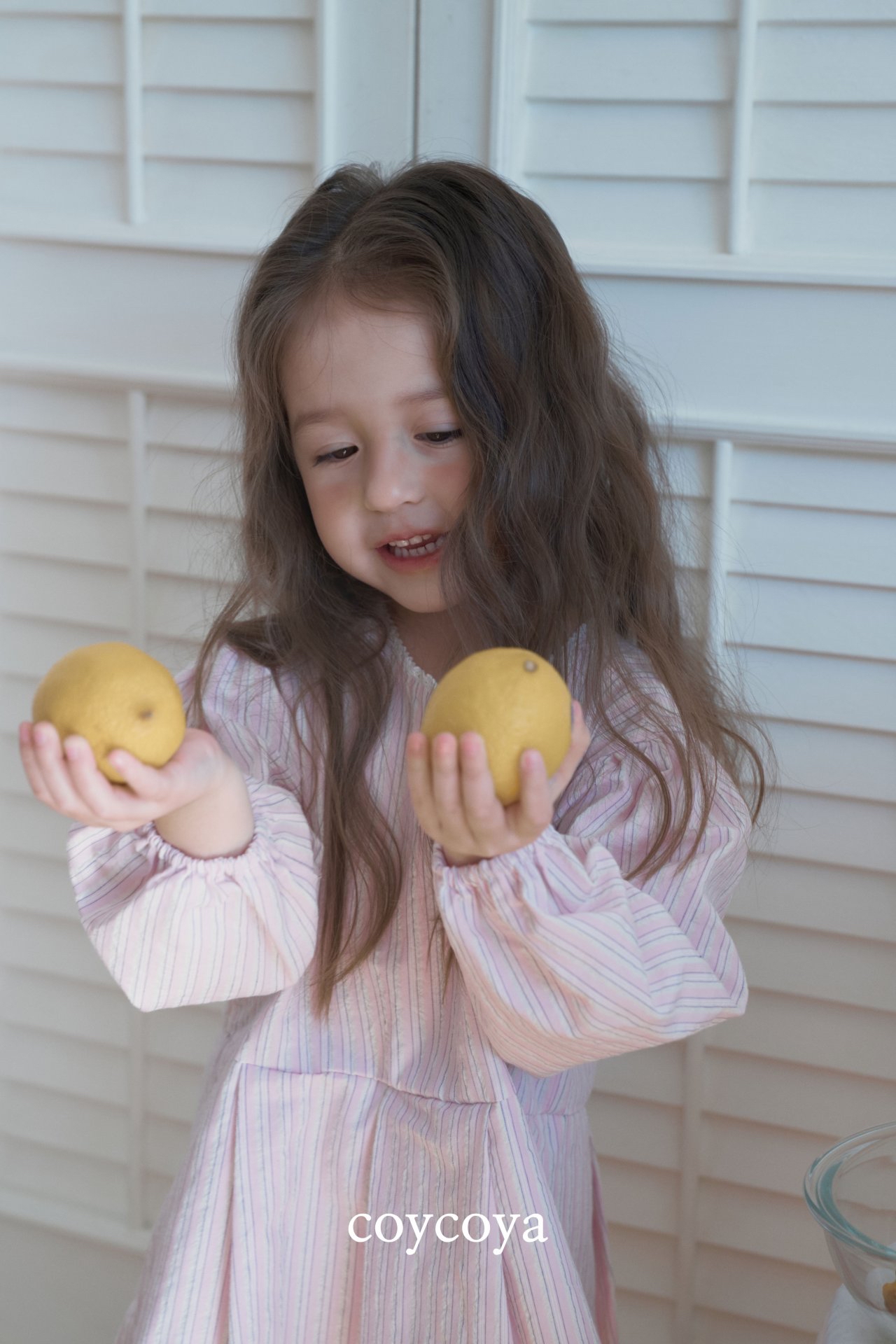 🌸預訂 韓國直送🌸🇰🇷COYCOYA兩色條紋蕾絲領長袖連身裙