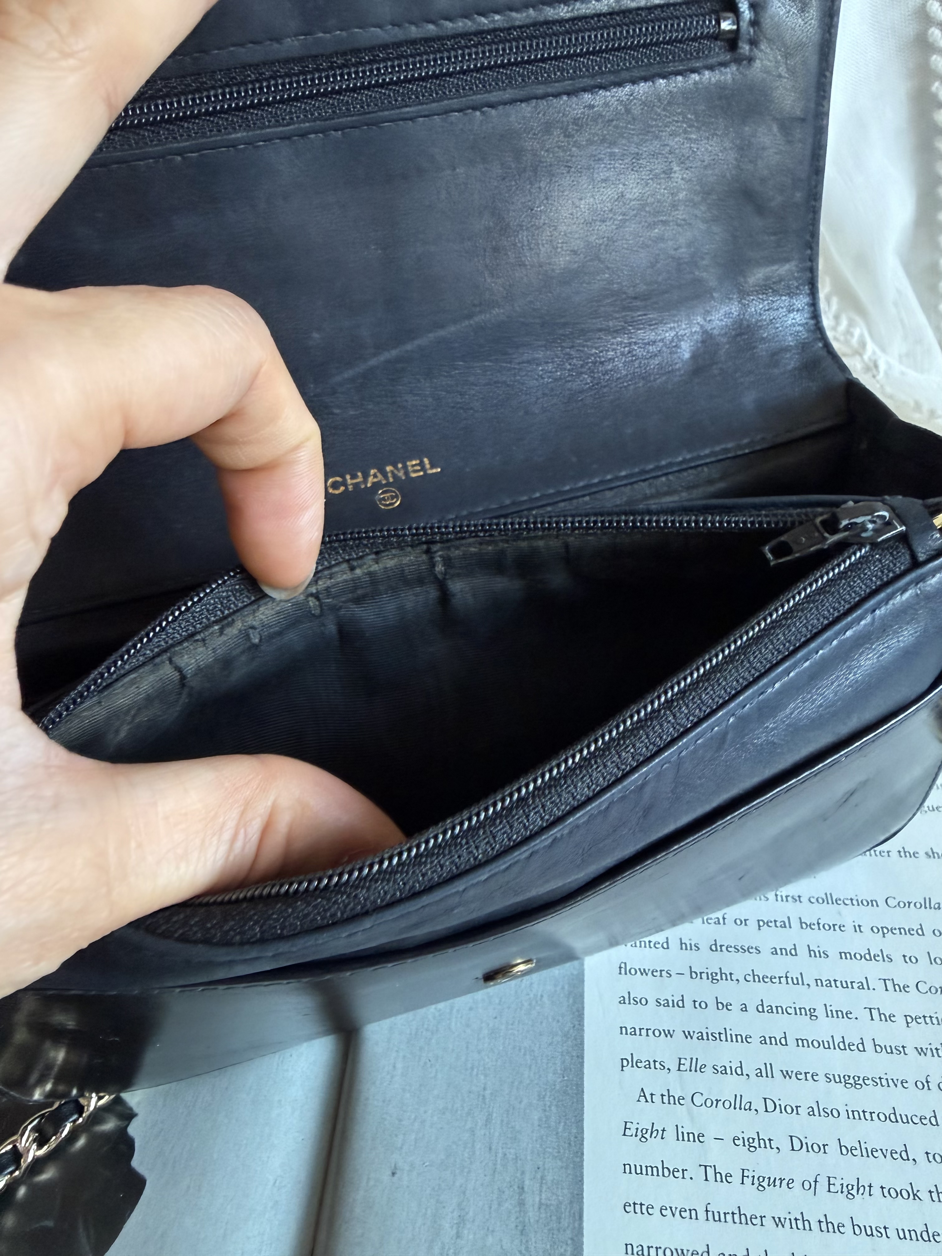 Vintage Chanel patent leather wallet 